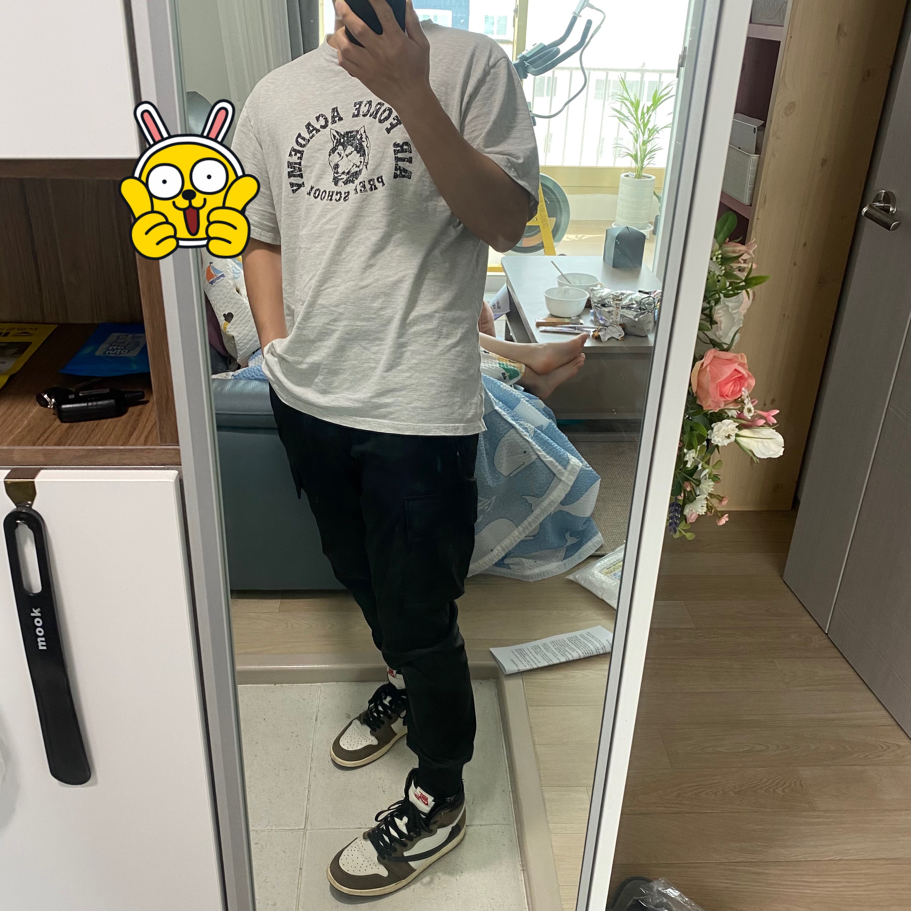 Jordan 1 x Travis Scott Retro High OG SP Mocha 착용 스타일