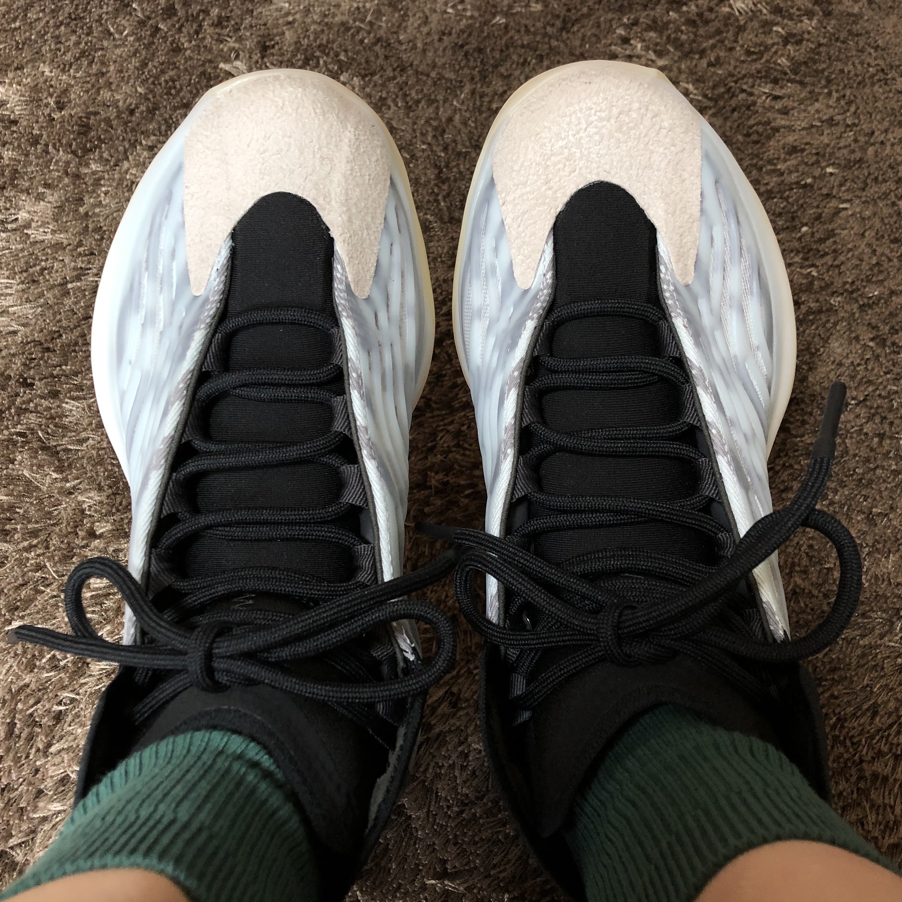 Adidas Yeezy QNTM BSKTBL 착용 스타일 - 2