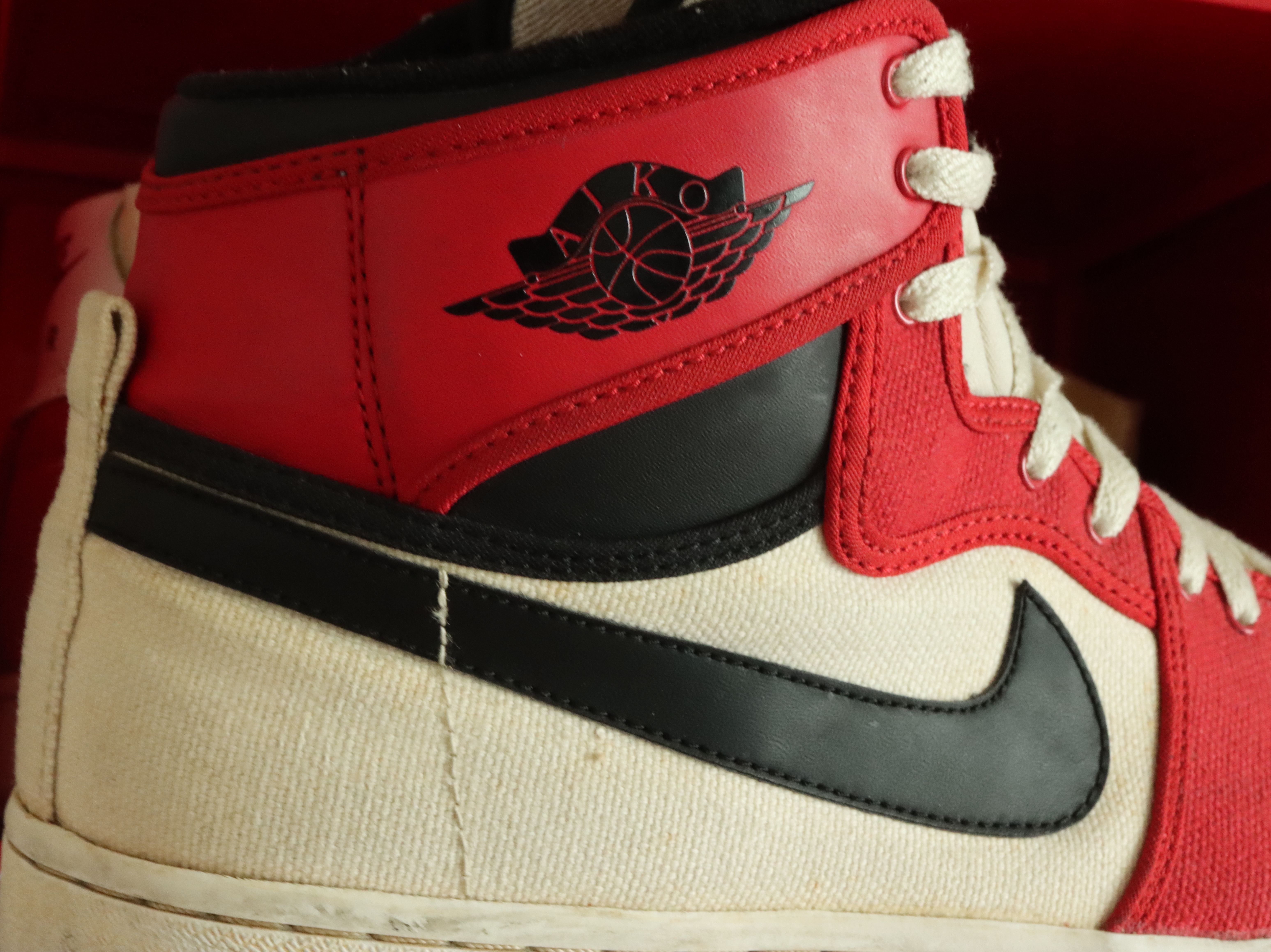 Jordan 1 Retro KO High Chicago Vintage 착용 스타일 - 2