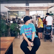 KREAM 프로필 이미지