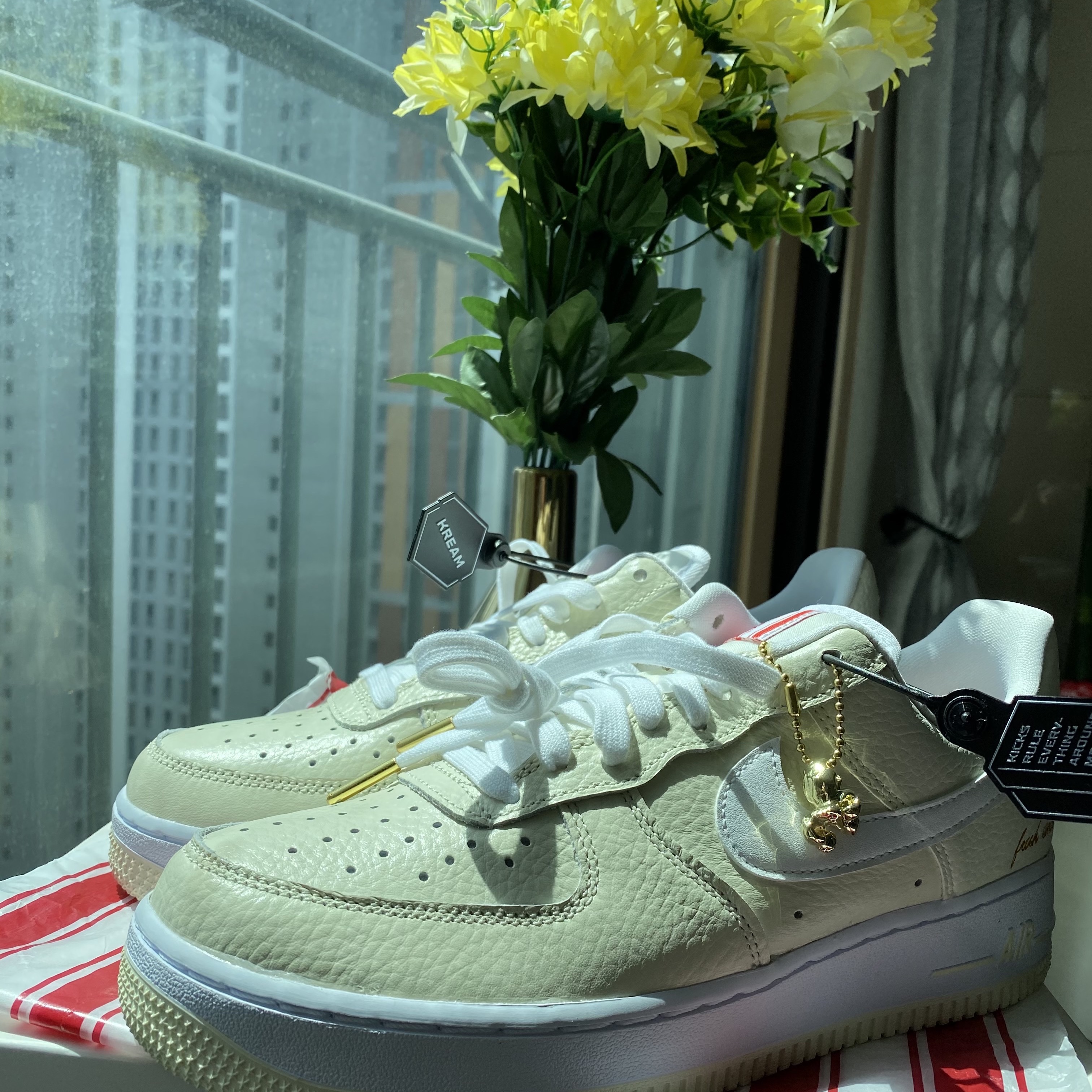Nike Air Force 1 '07 PRM Popcorn 착용 스타일 - 2
