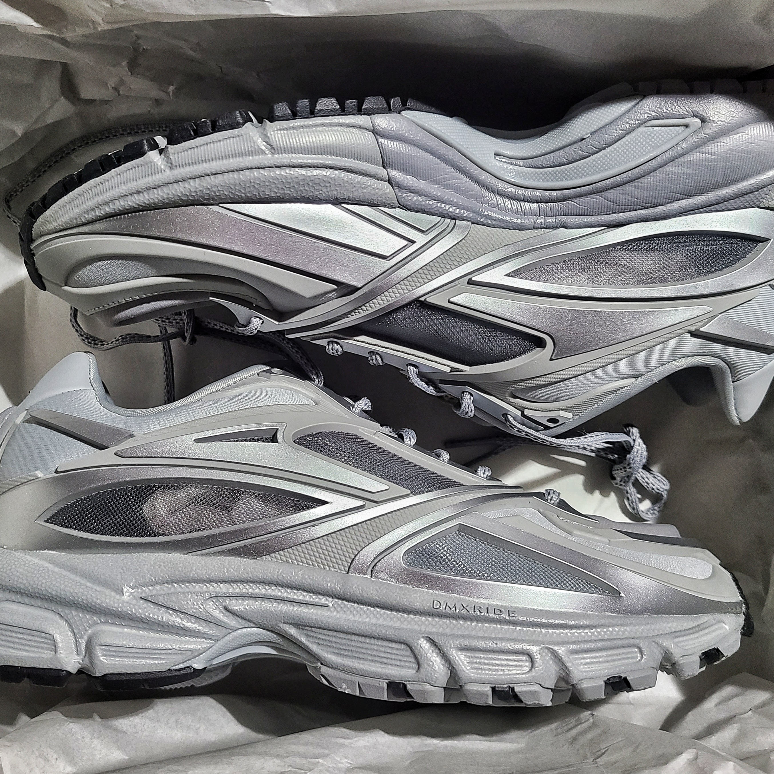 Reebok Premier Road Modern Tonal Silver 착용 스타일 - 1