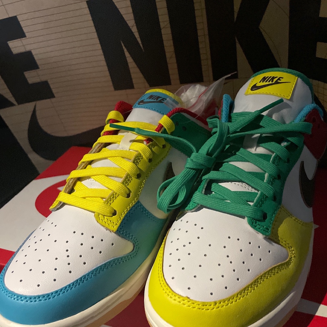Nike Dunk Low SE Free.99 White 착용 스타일