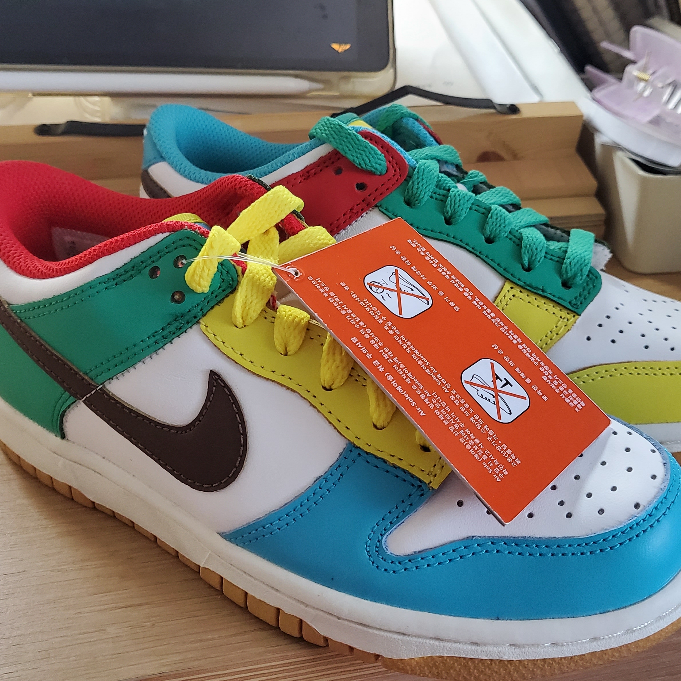 (GS) Nike Dunk Low SE Free.99 White 착용 스타일
