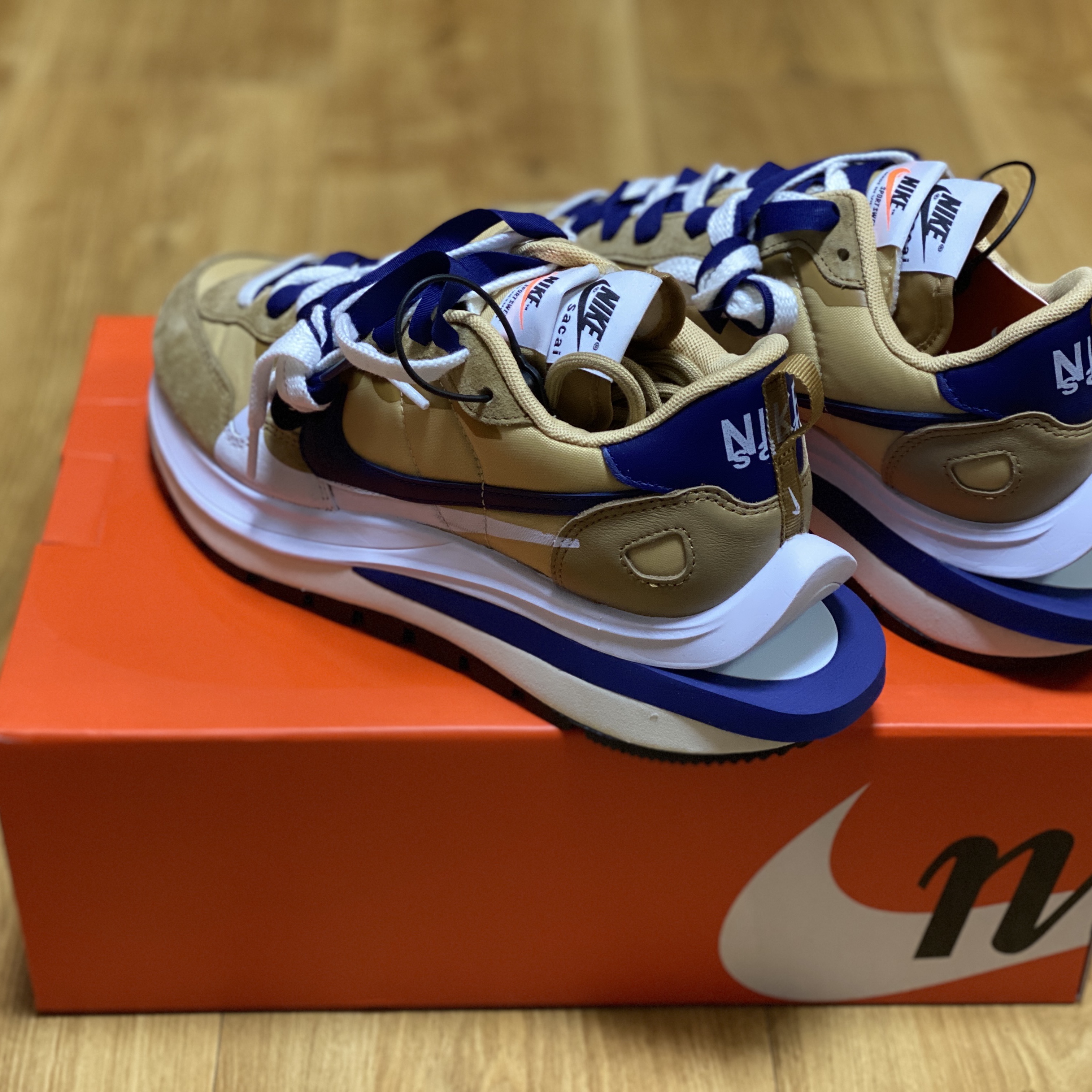 Nike x Sacai VaporWaffle Sesame and Blue Void 착용 스타일 - 1