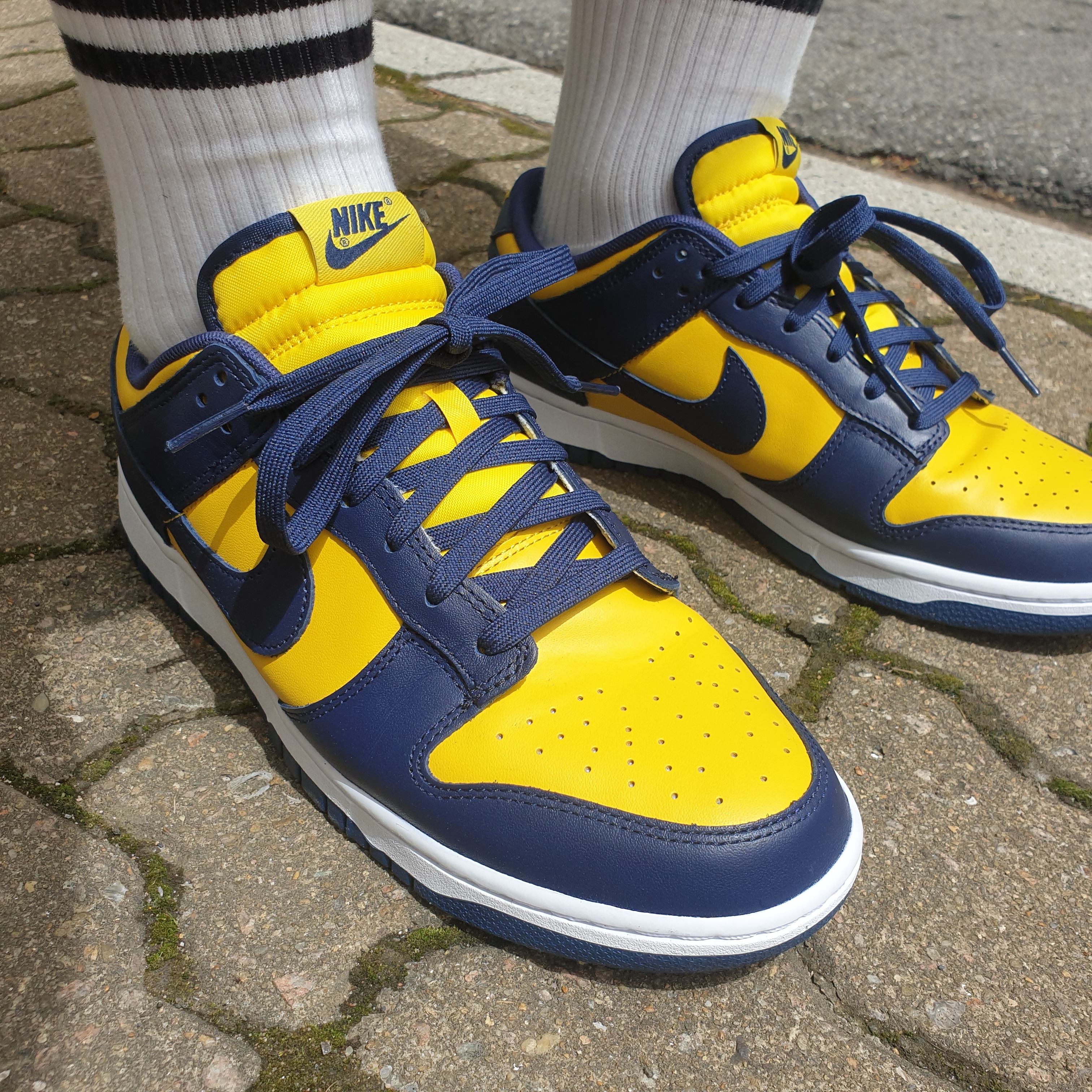 Nike Dunk Low Retro Varsity Maize 착용 스타일 - 2