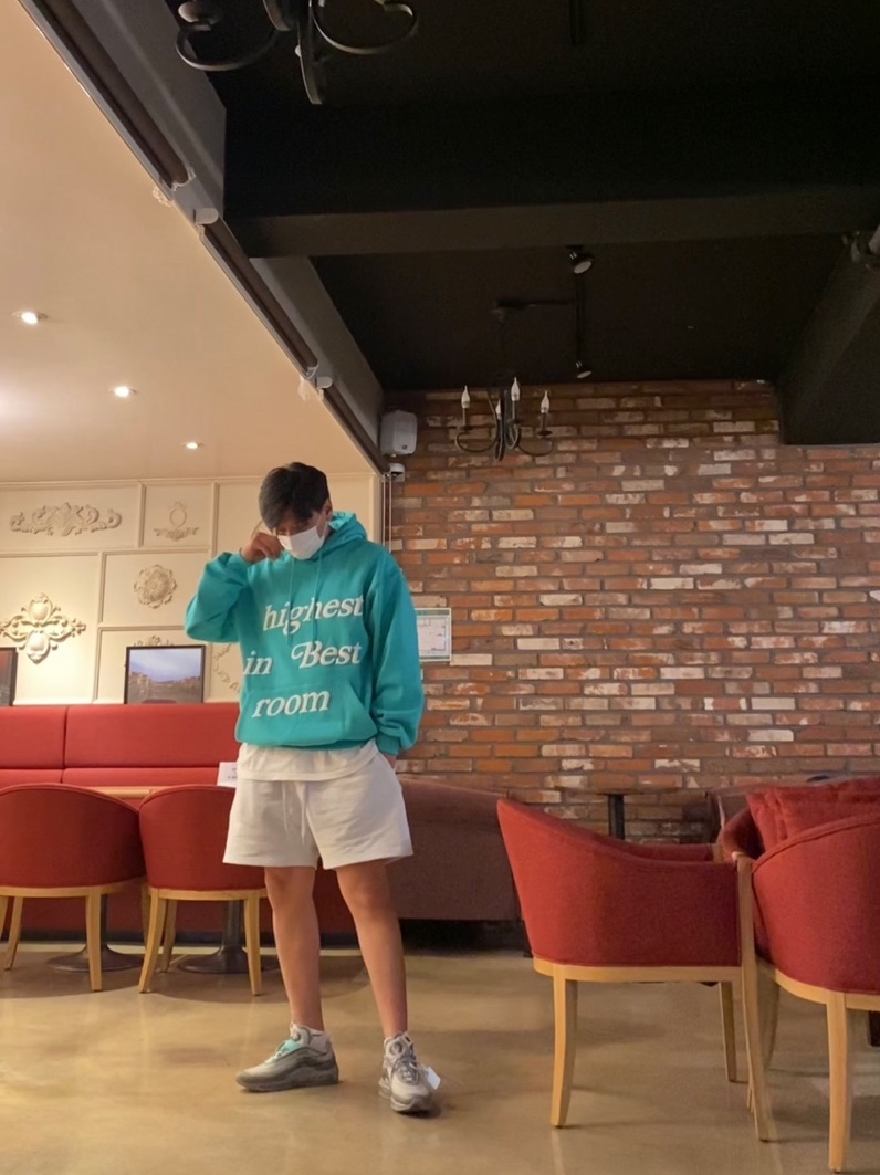 Nike x Off-White Air Max 97 Menta 착용 스타일