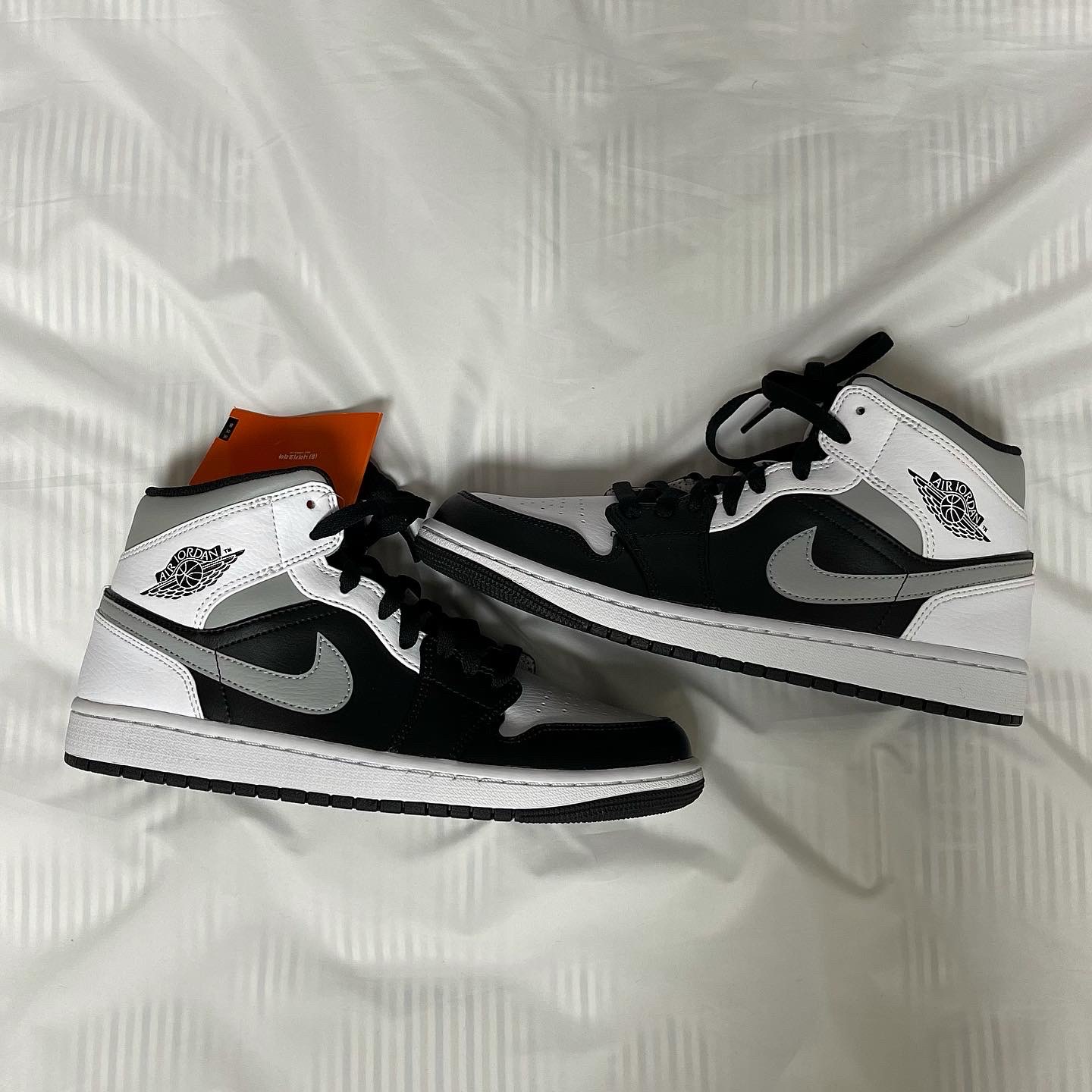 Jordan 1 Mid White Shadow 착용 스타일 - 4