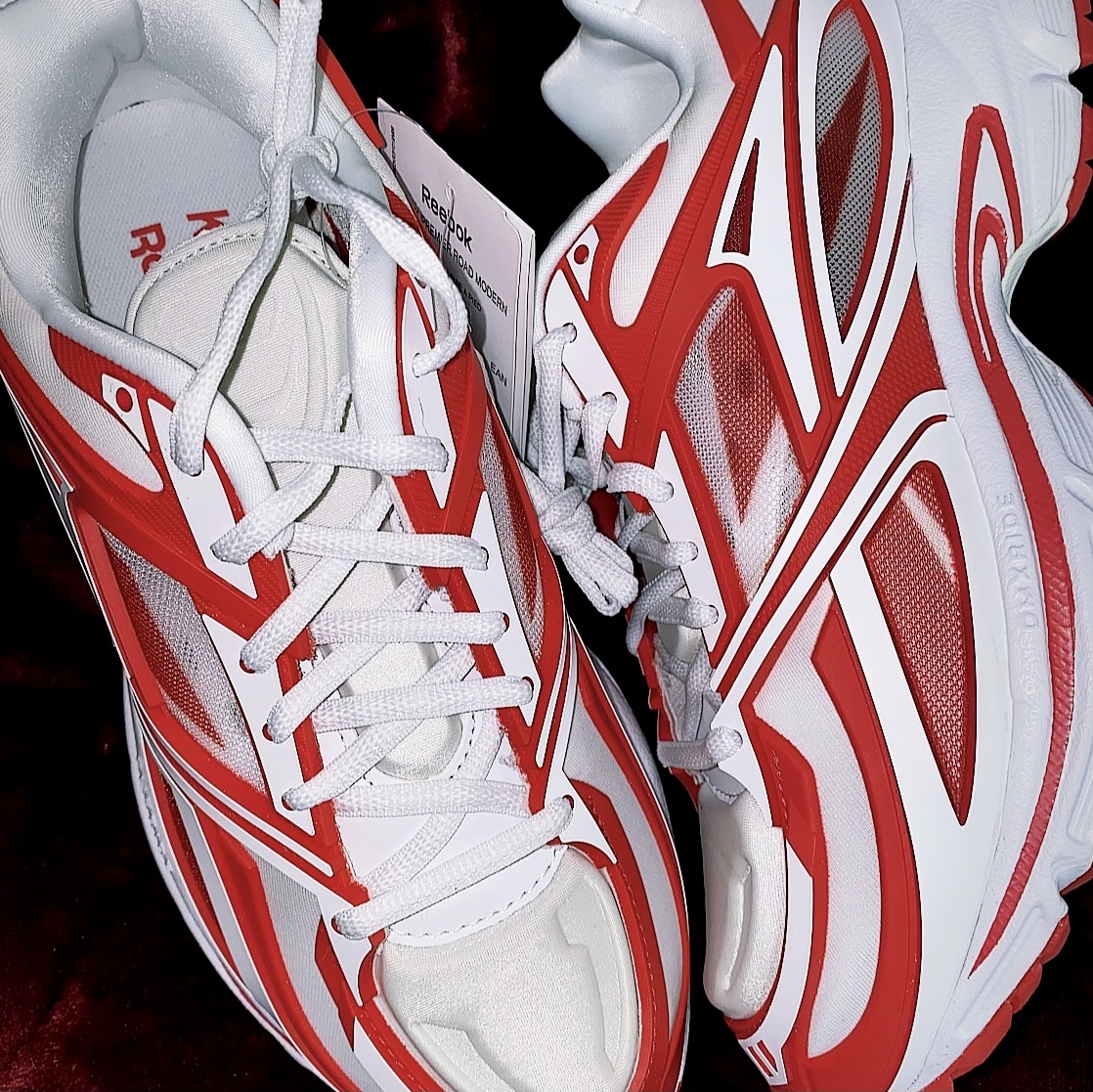 Reebok x Kanghyuk Premier Road Modern White Red , Reebok x Kanghyuk Premier Road Modern Black - DSM Exclusive 착용 스타일 - 5