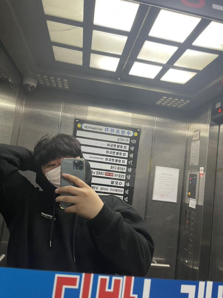 KREAM 프로필 이미지