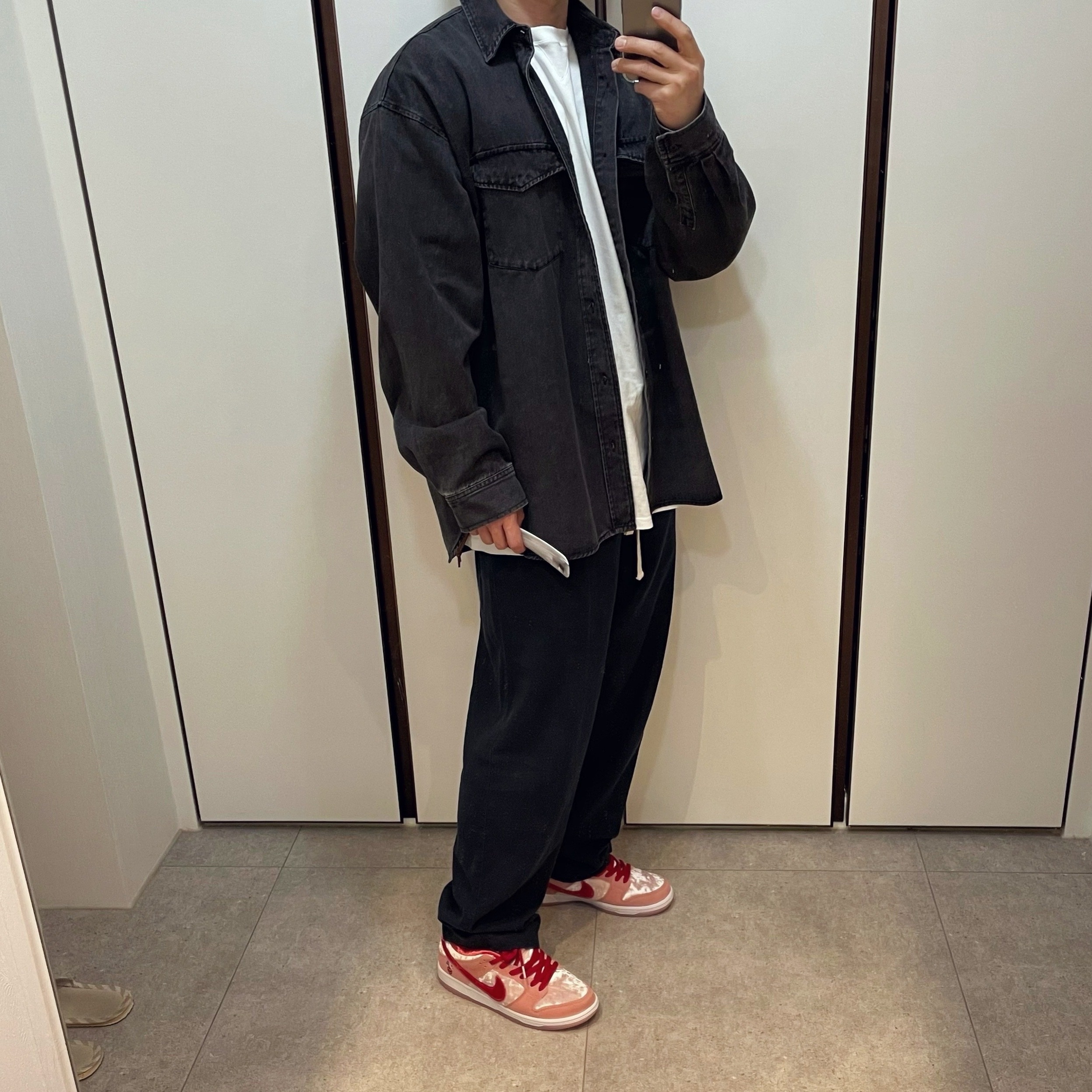Nike x StrangeLove SB Dunk Low Pink (Regular Box) 착용 스타일