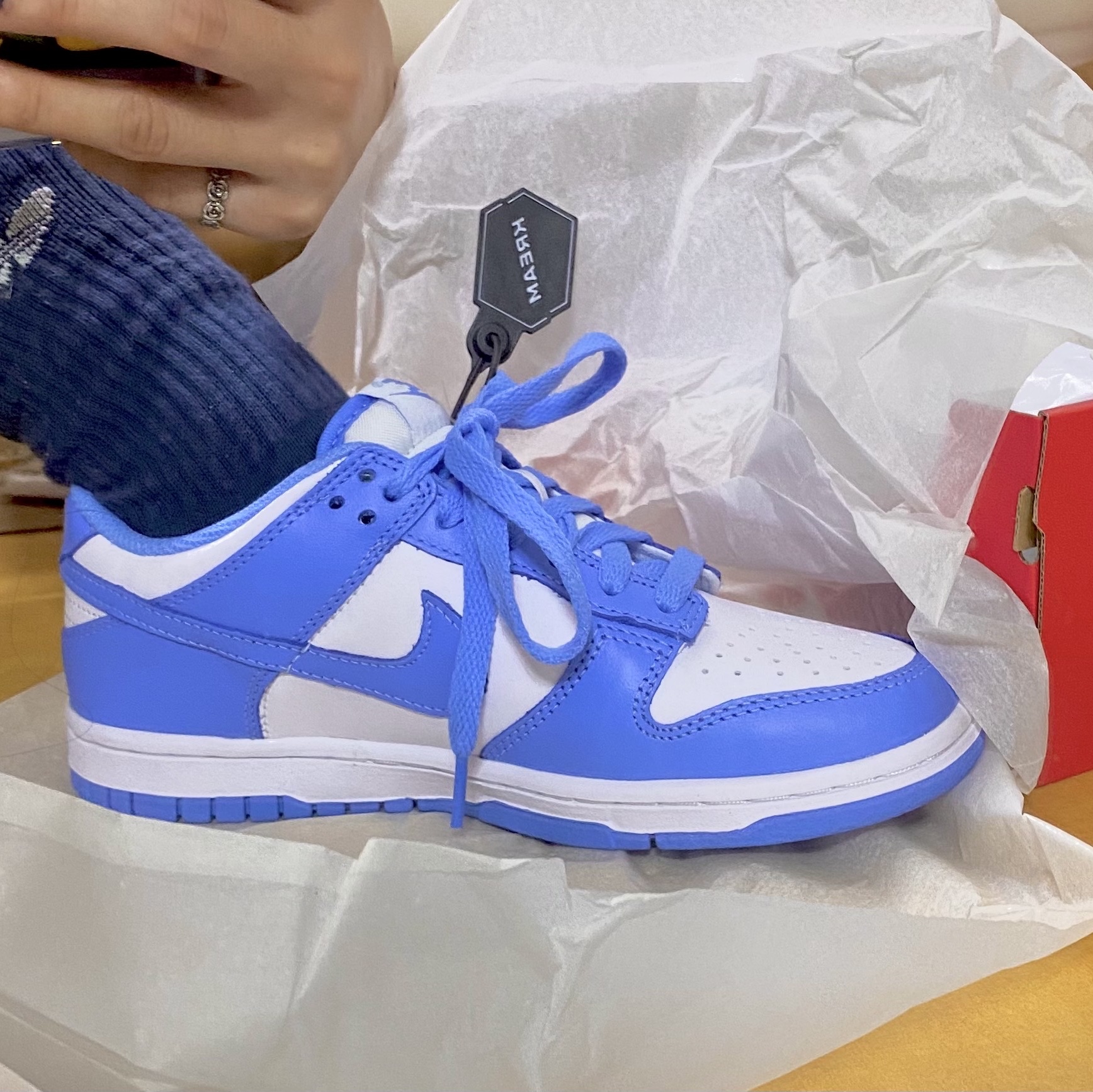 Nike Dunk Low Retro University Blue, (GS) Nike Dunk Low University Blue 착용 스타일