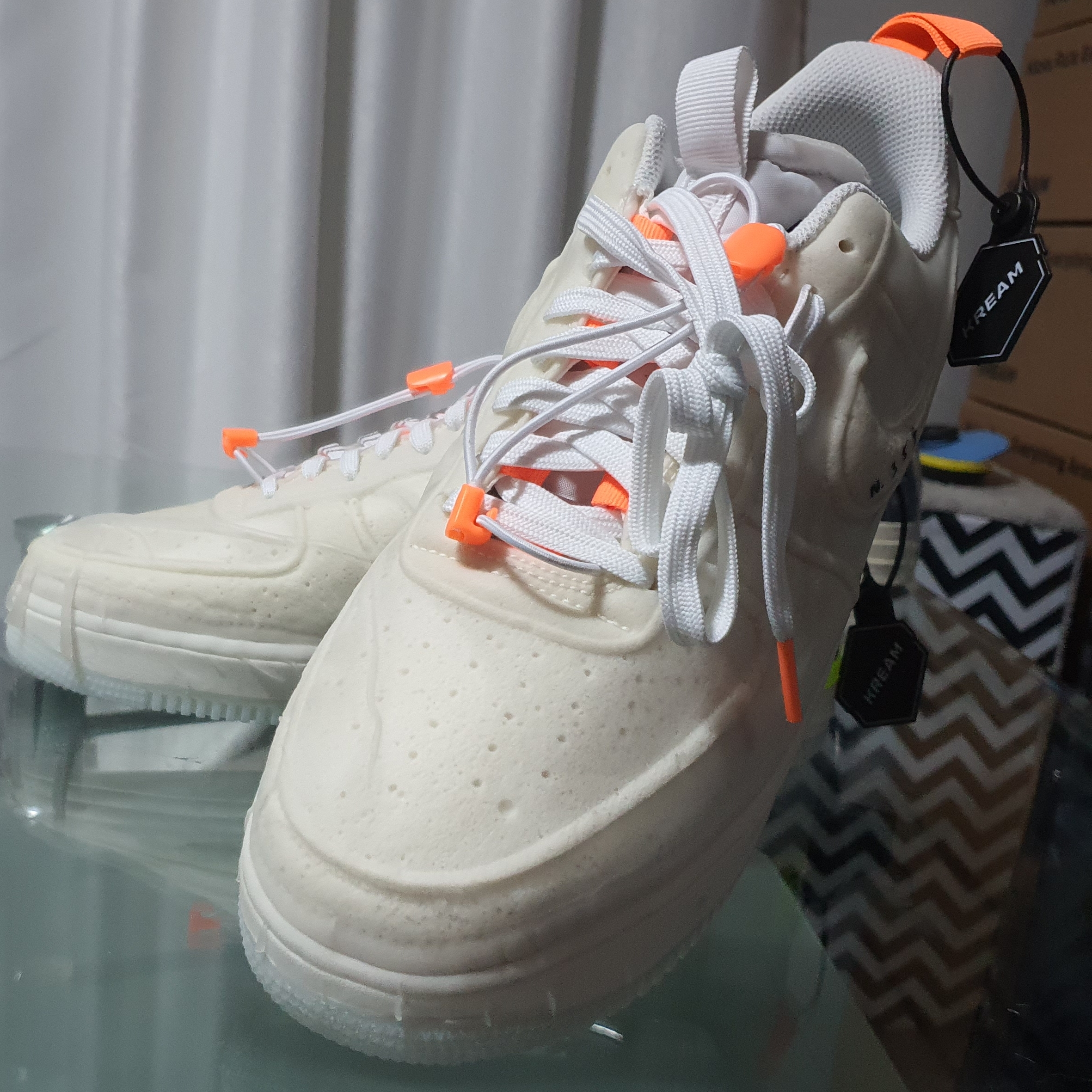 Nike Air Force 1 Experimental Sail 착용 스타일 - 3