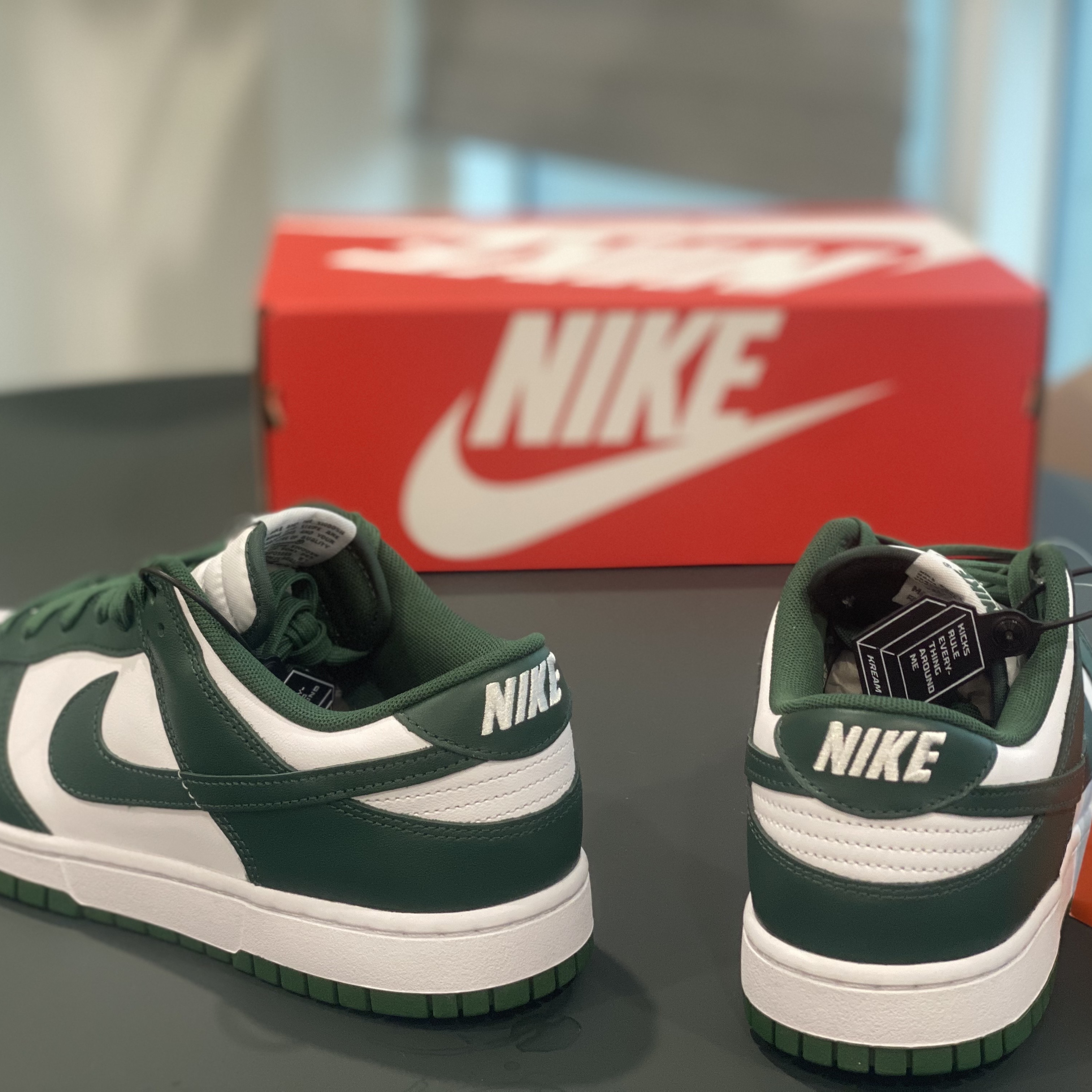 Nike Dunk Low Retro Varsity Green 착용 스타일 - 4