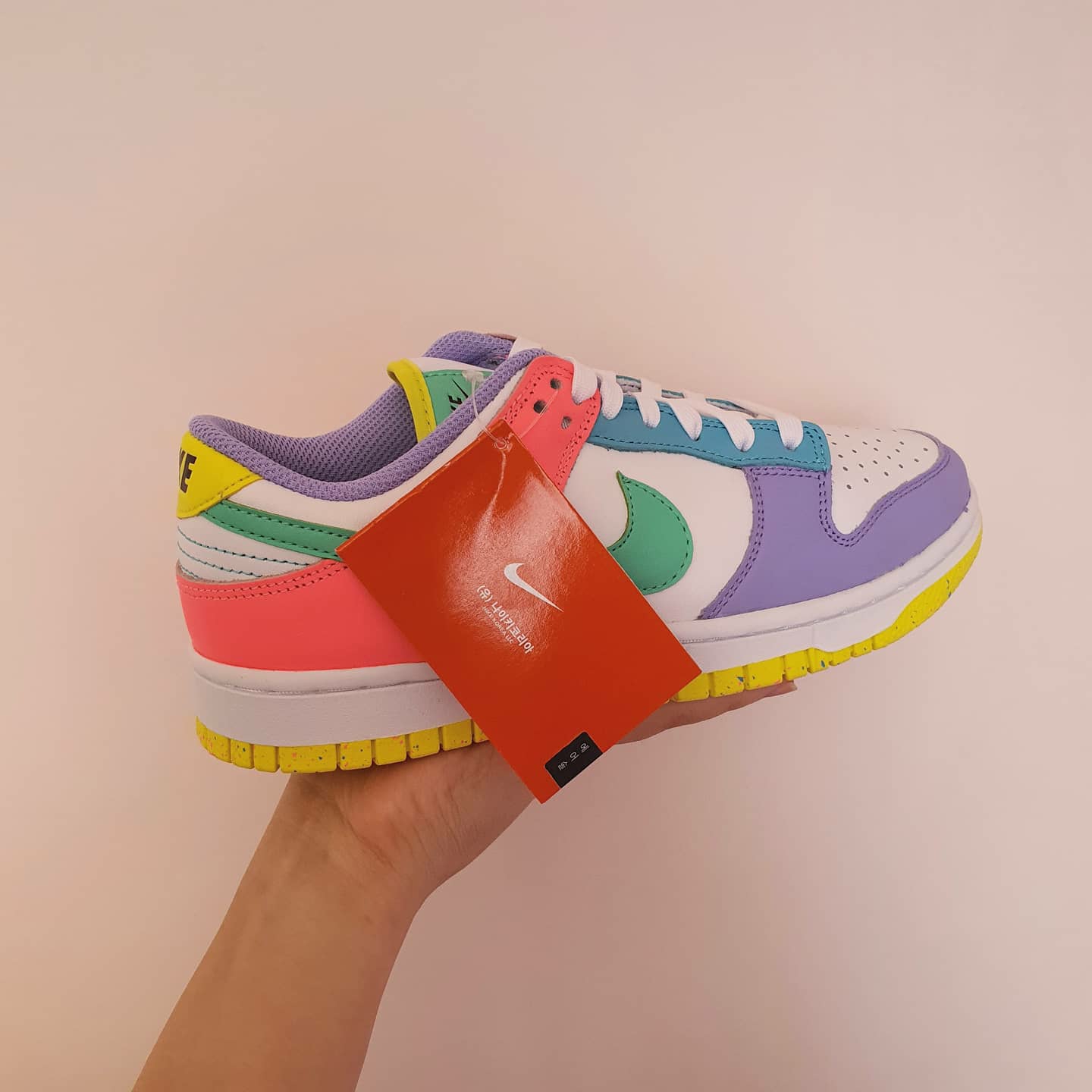 (W) Nike Dunk Low SE Candy 착용 스타일 - 2