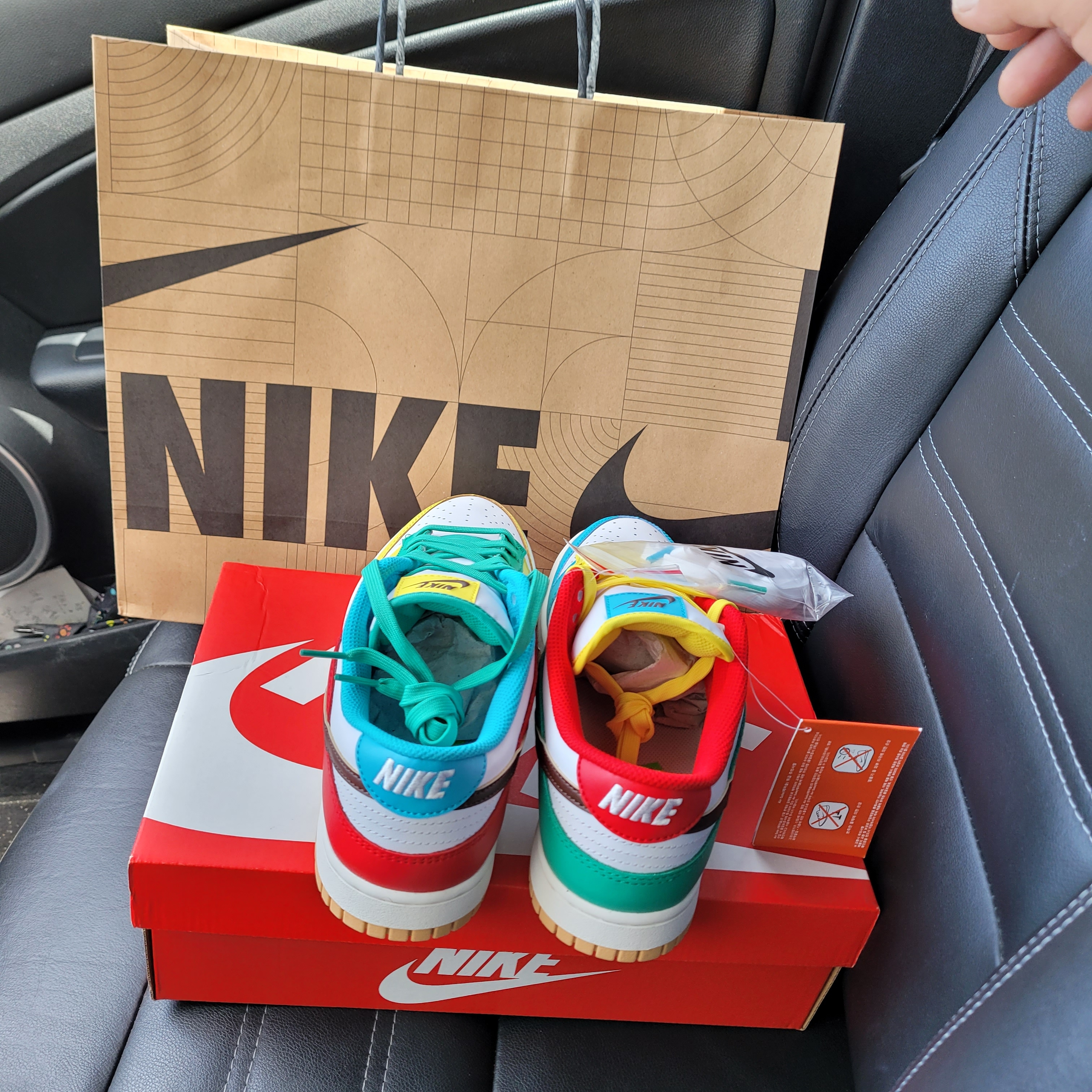 Nike Dunk Low SE Free.99 White 착용 스타일 - 3
