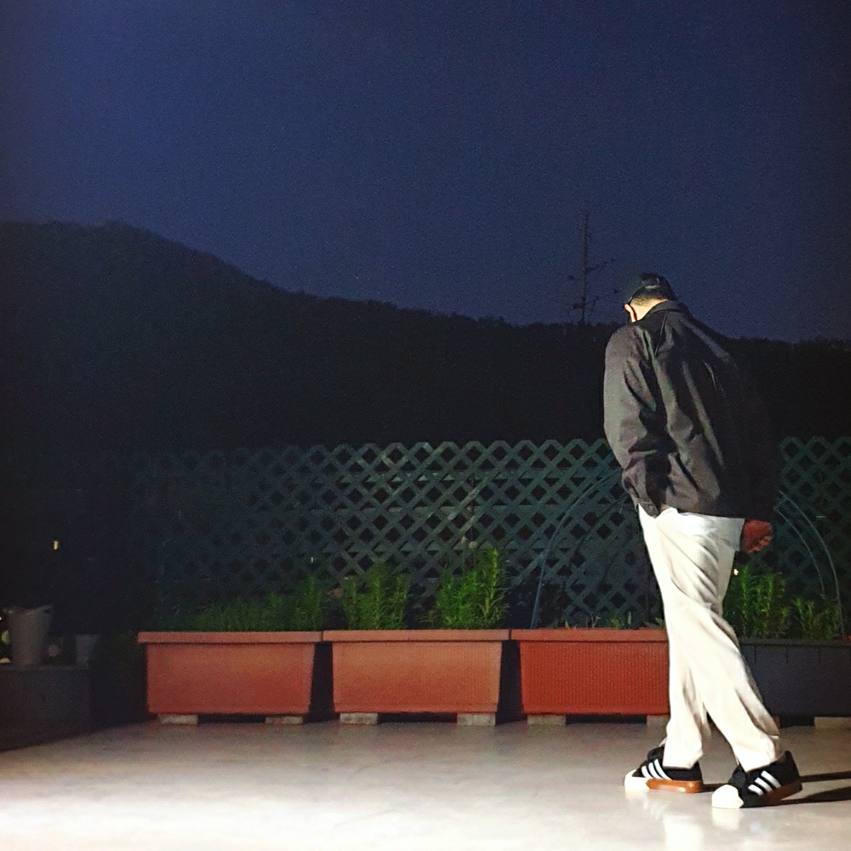 Adidas x Alexander Wang Skate Super Core Black 착용 스타일 - 2