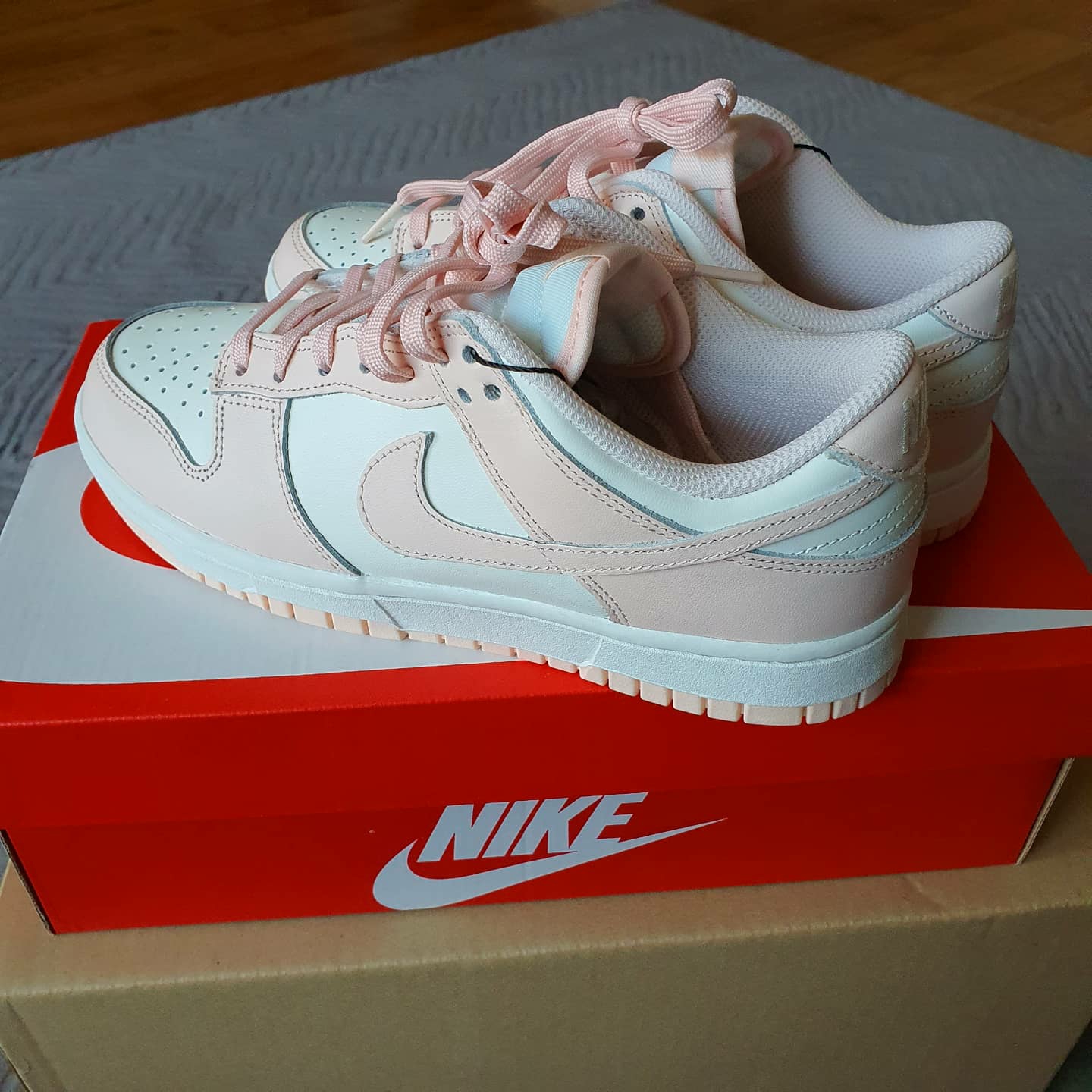 (W) Nike Dunk Low Orange Pearl 착용 스타일 - 2