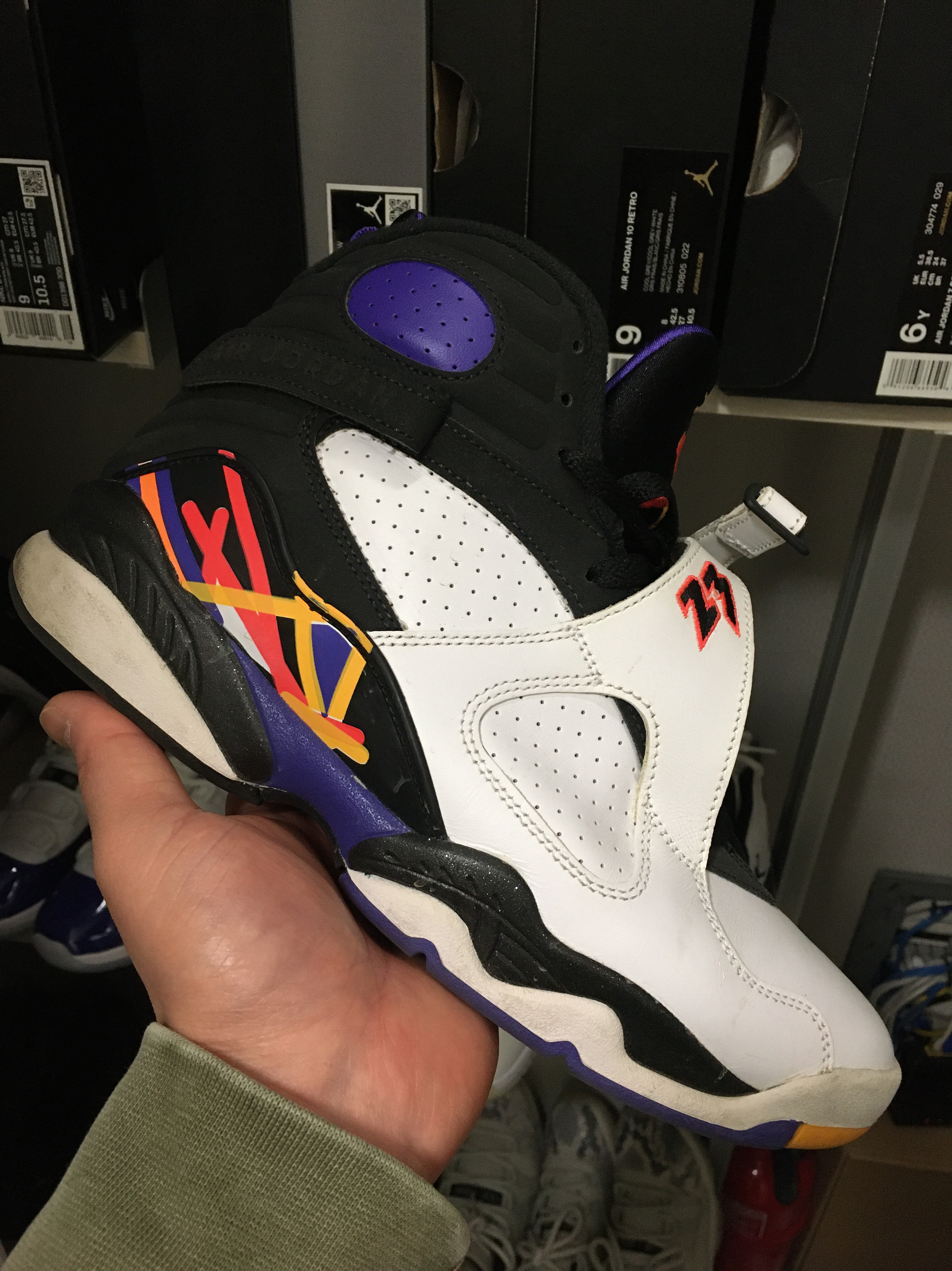 Jordan 8 Retro Three-Peat, (GS) Jordan 8 Retro Three-Peat 착용 스타일 - 1