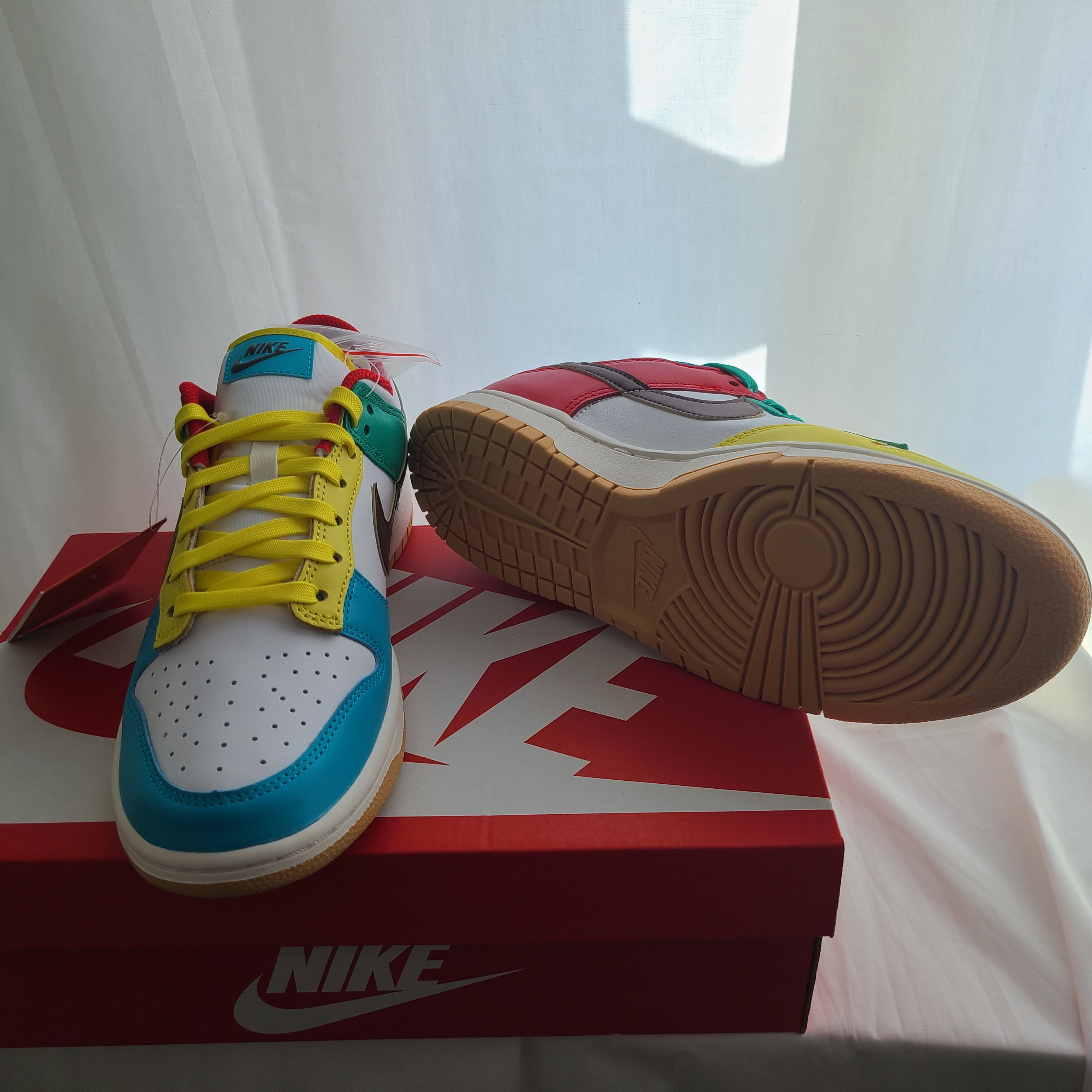 Nike Dunk Low SE Free.99 White 착용 스타일 - 3
