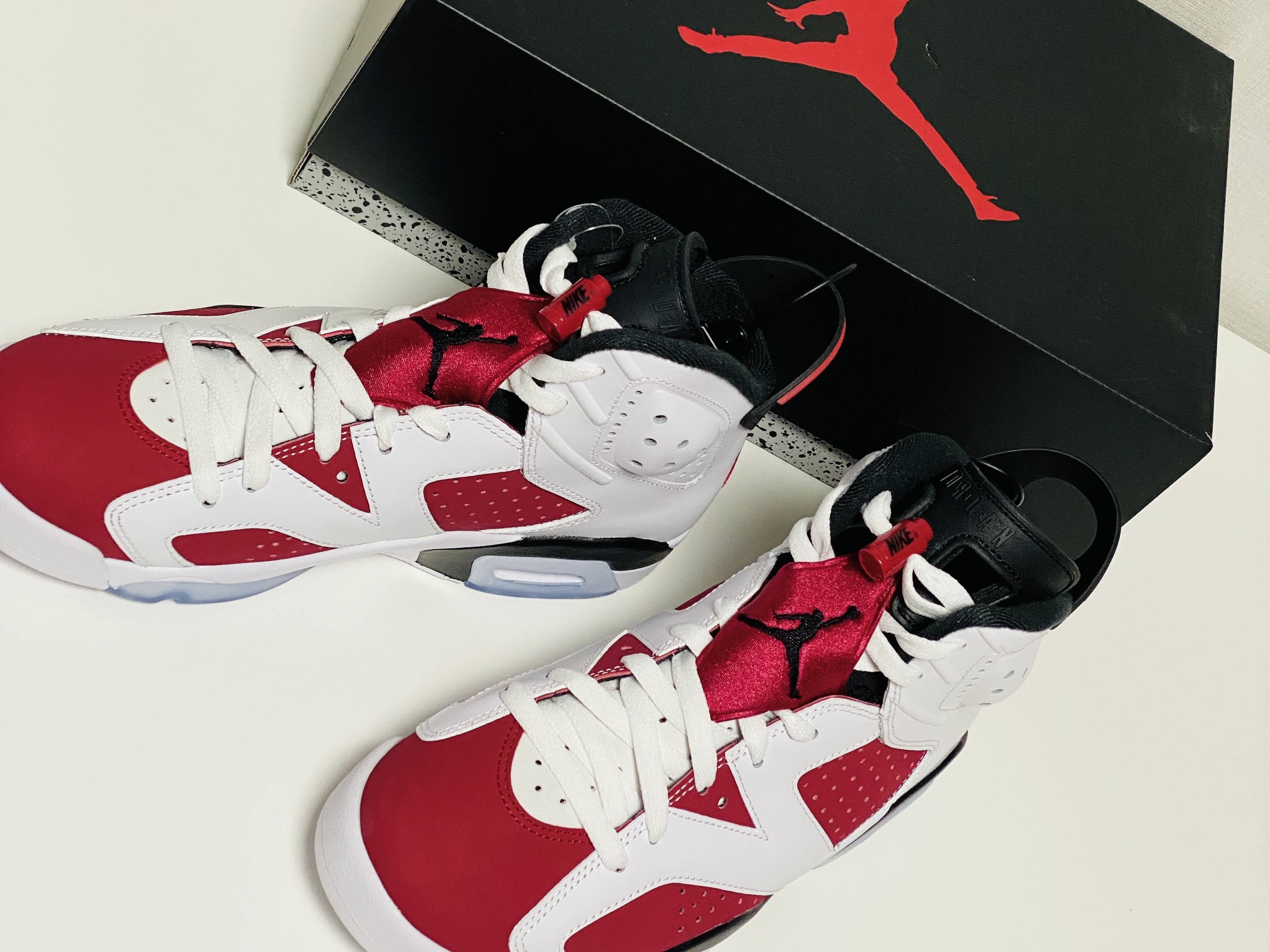 Jordan 6 Retro Carmine 2021 착용 스타일 - 2