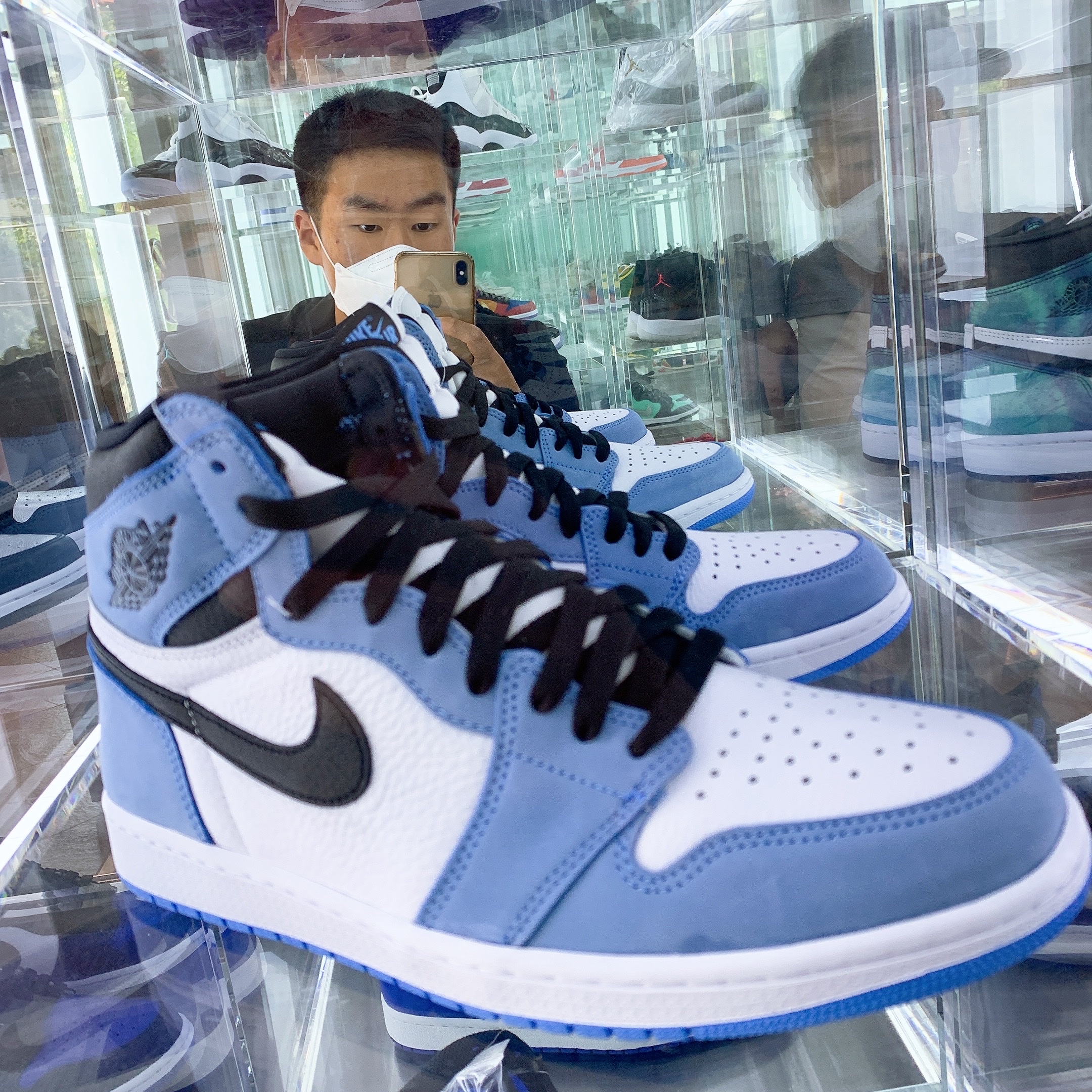 Nike Dunk Low Retro Black, Jordan 1 Retro High OG University Blue 착용 스타일 - 3