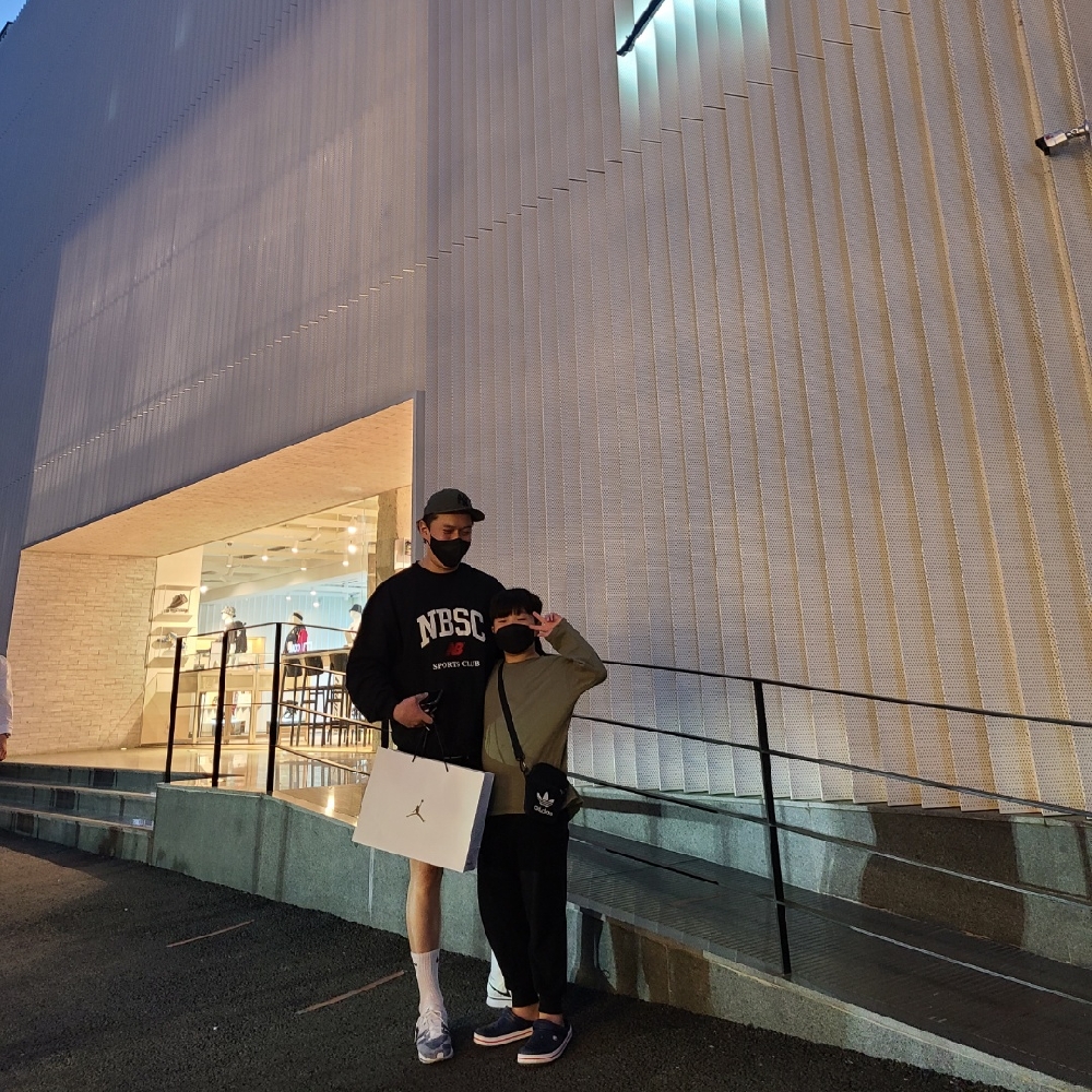 KREAM 프로필 이미지