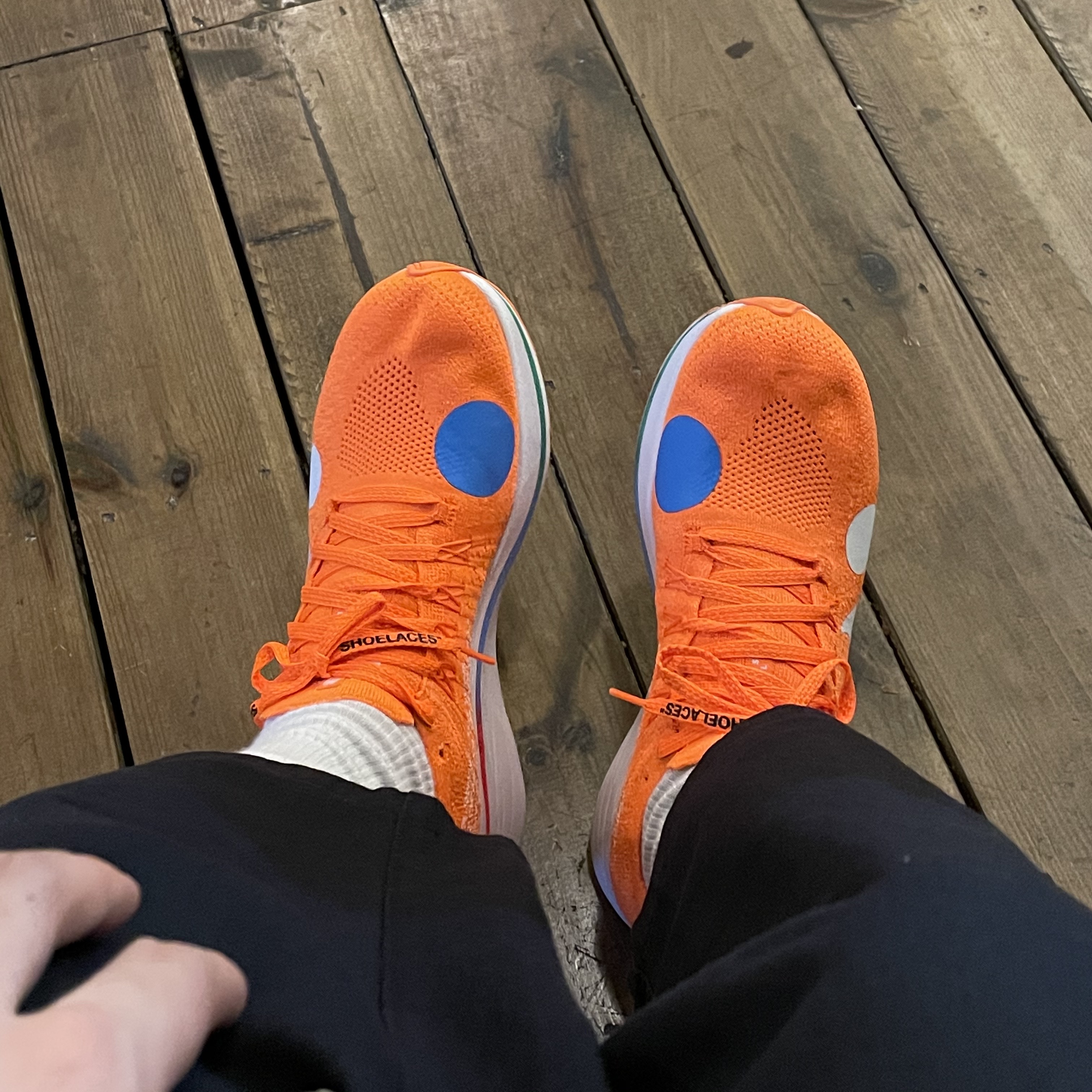 Nike x Off-White Zoom Fly Mercurial Total Orange 착용 스타일