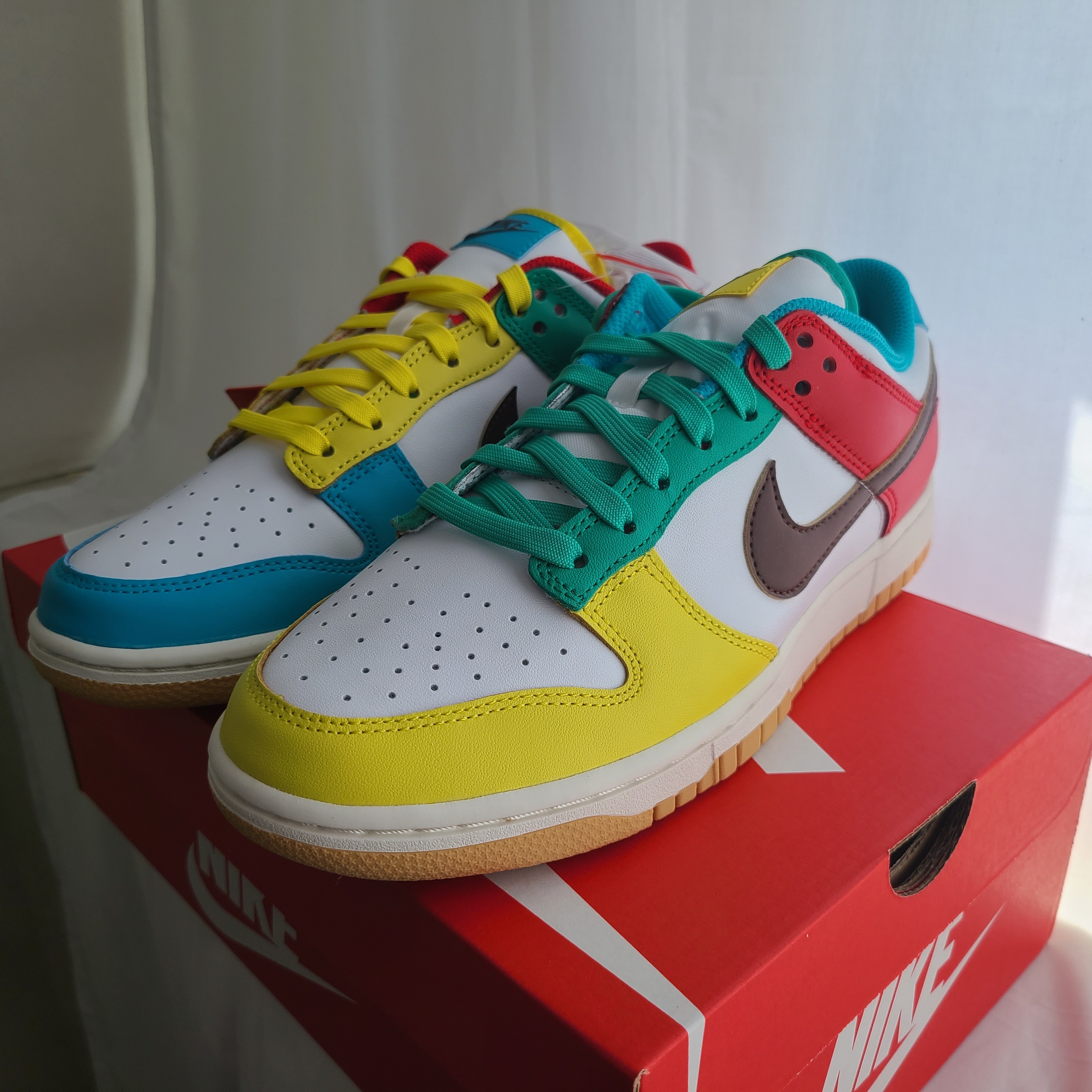Nike Dunk Low SE Free.99 White 착용 스타일 - 2