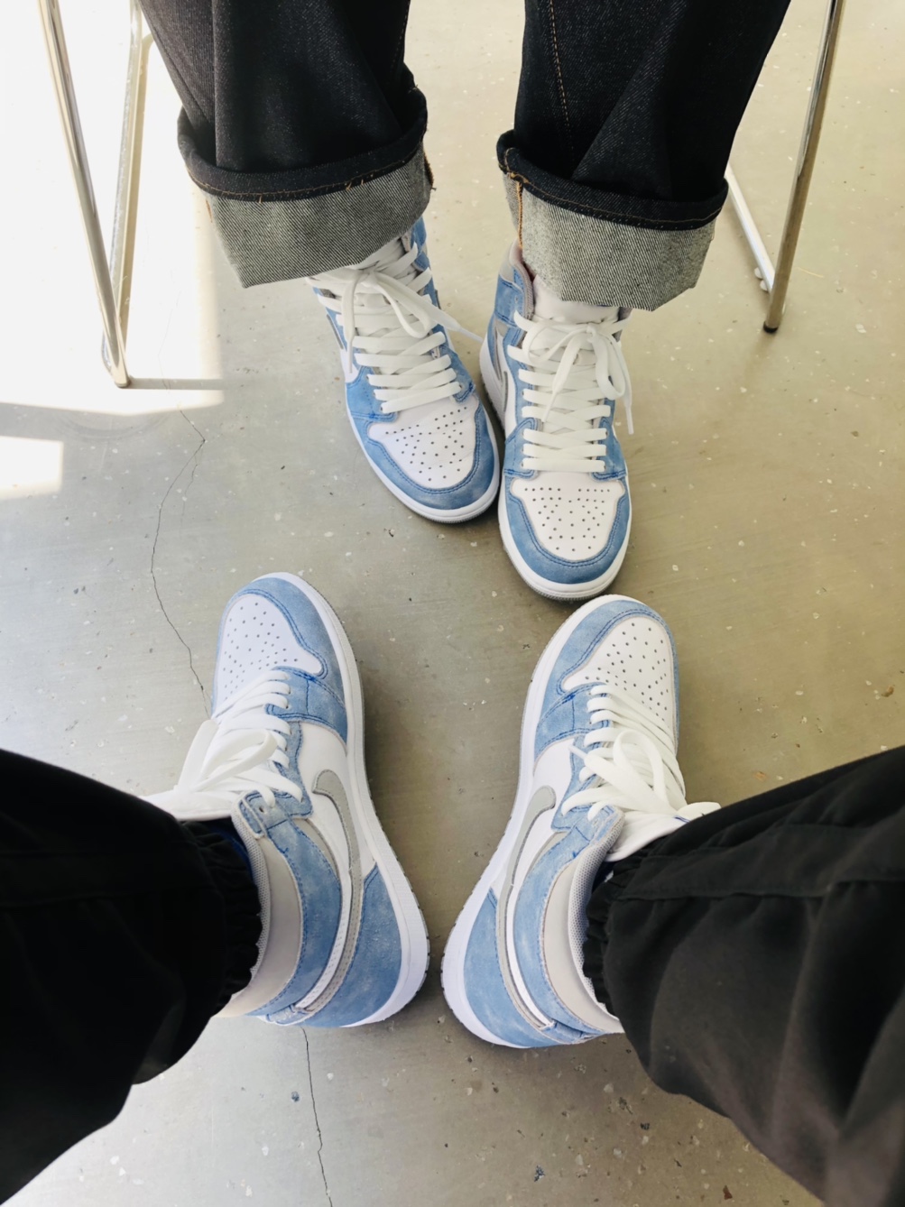 Jordan 1 Retro High OG Hyper Royal 착용 스타일