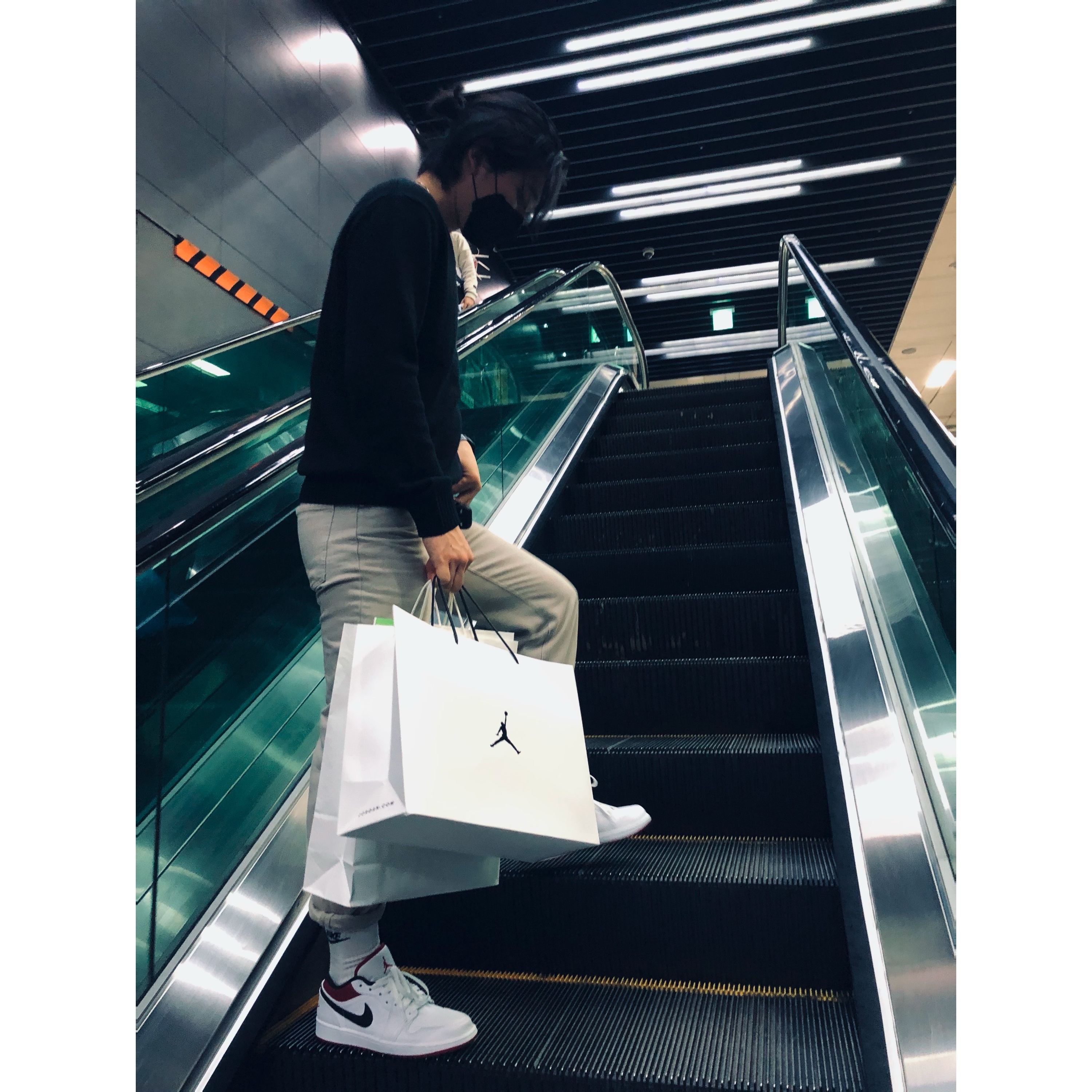 Jordan 1 Low White Red Black 착용 스타일