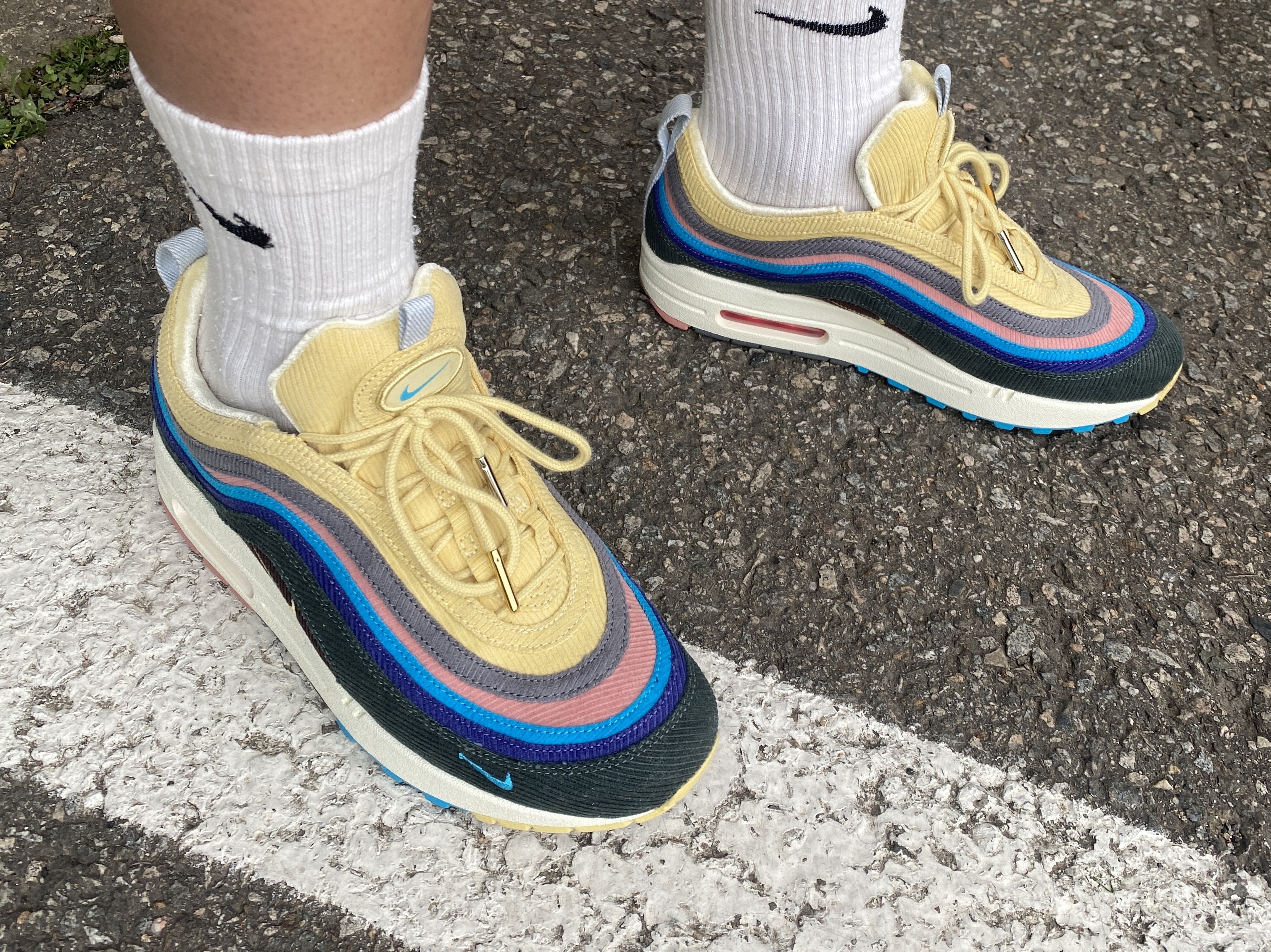 Nike x Sean Wotherspoon Air Max 1/97 착용 스타일 - 1