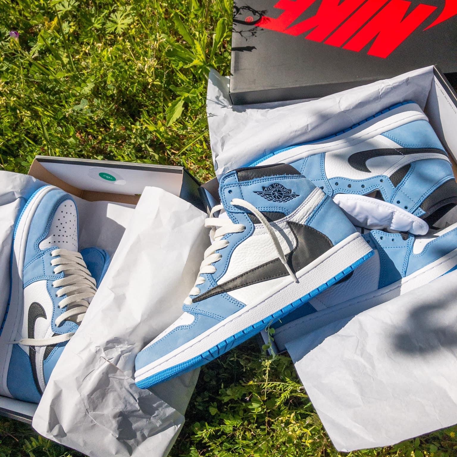 Jordan 1 Retro High OG University Blue 착용 스타일
