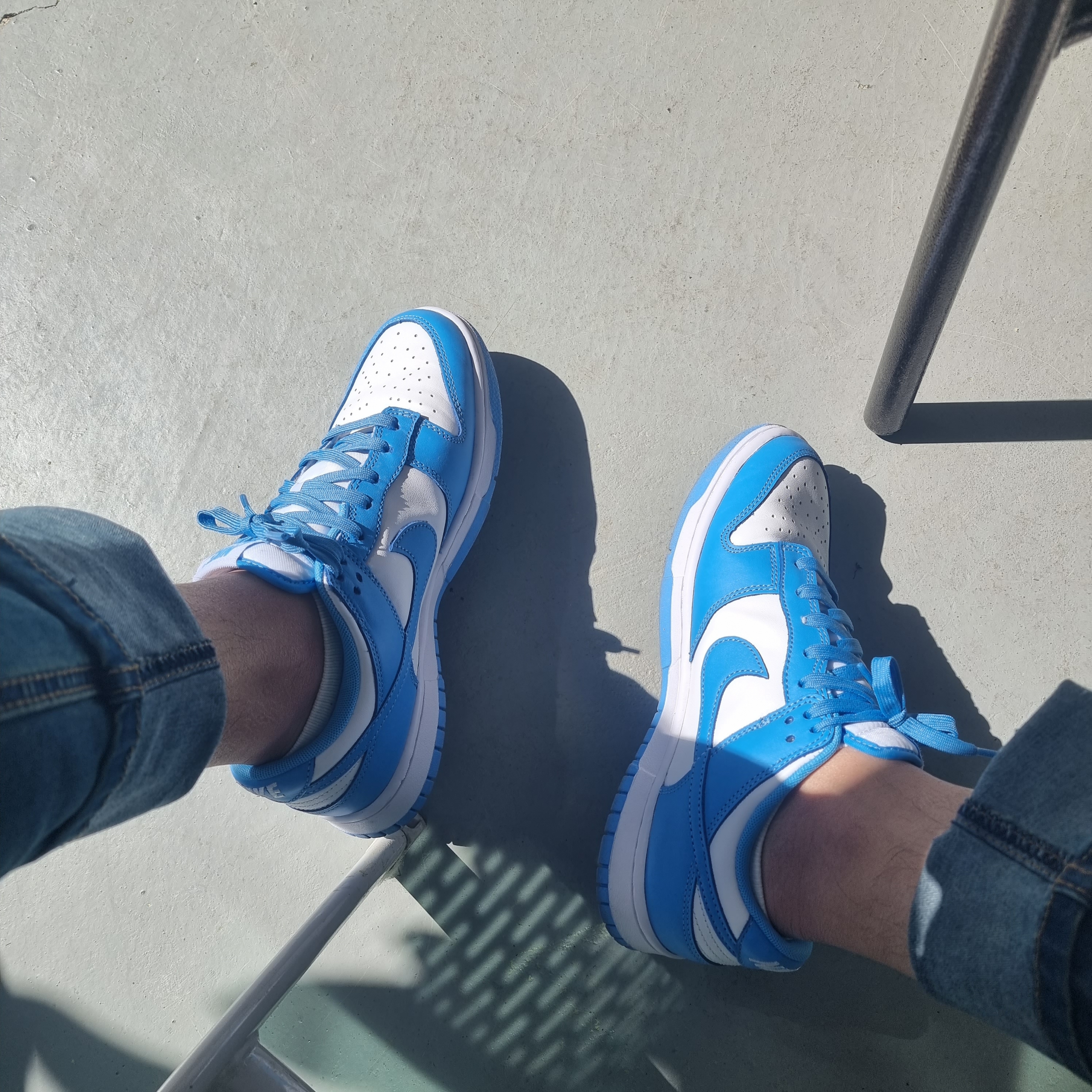 Nike Dunk Low Retro University Blue 착용 스타일 - 1