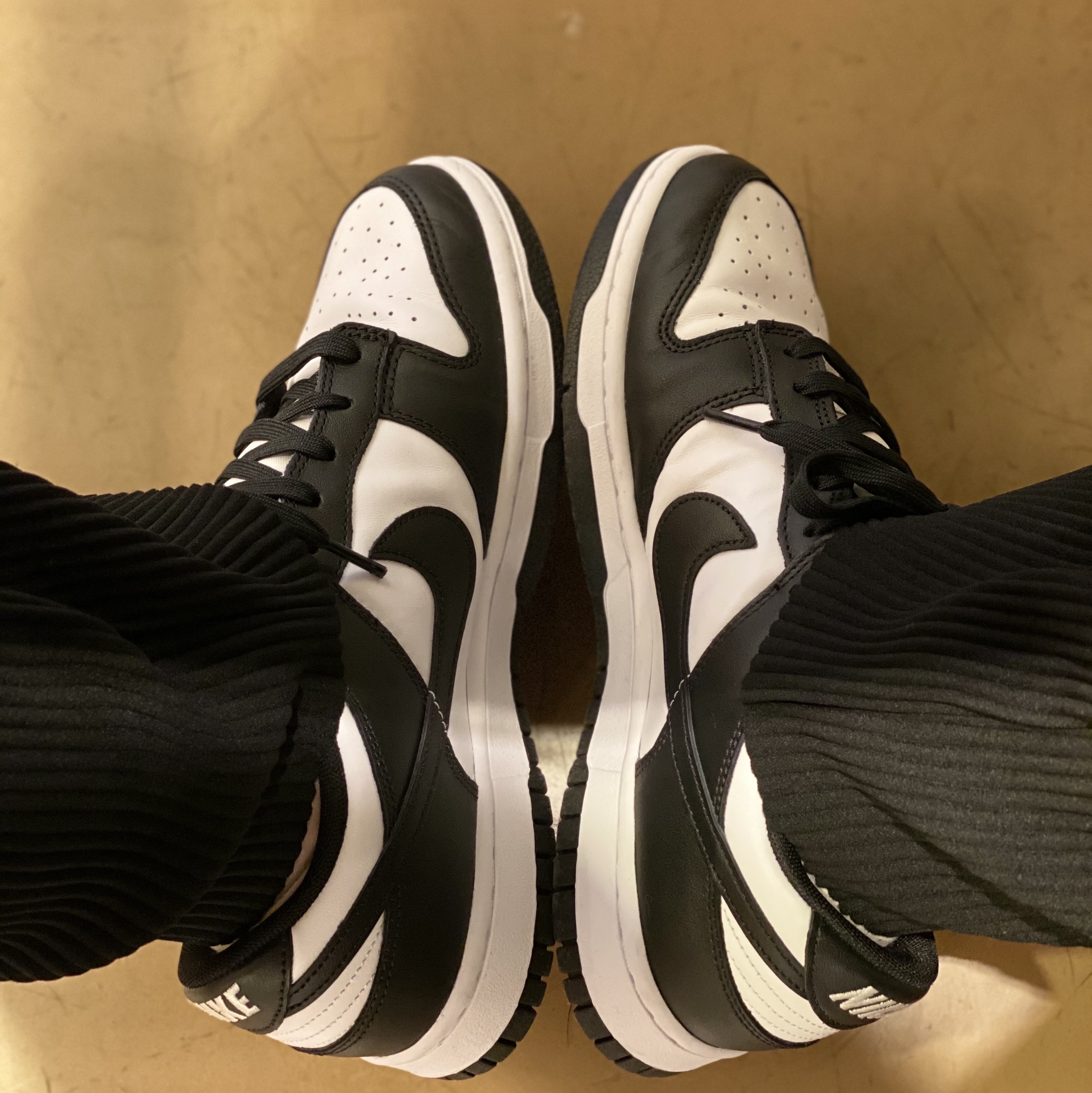 Nike Dunk Low Retro Black 착용 스타일