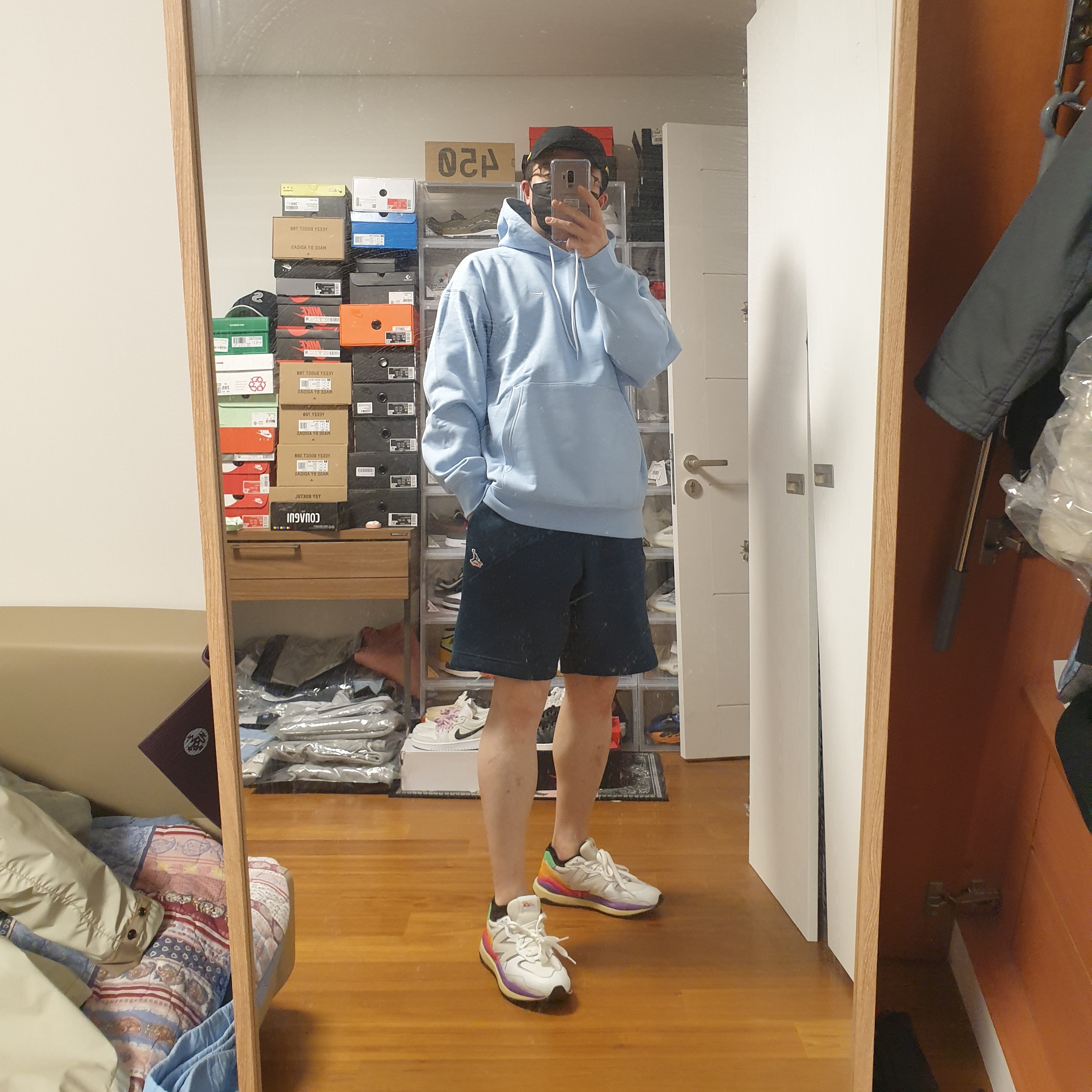 Nike x Drake Nocta Essential Cap Black, Nike NRG Solo Swoosh Fleece Hoodie Psychic Blue - Asia 착용 스타일 - 1