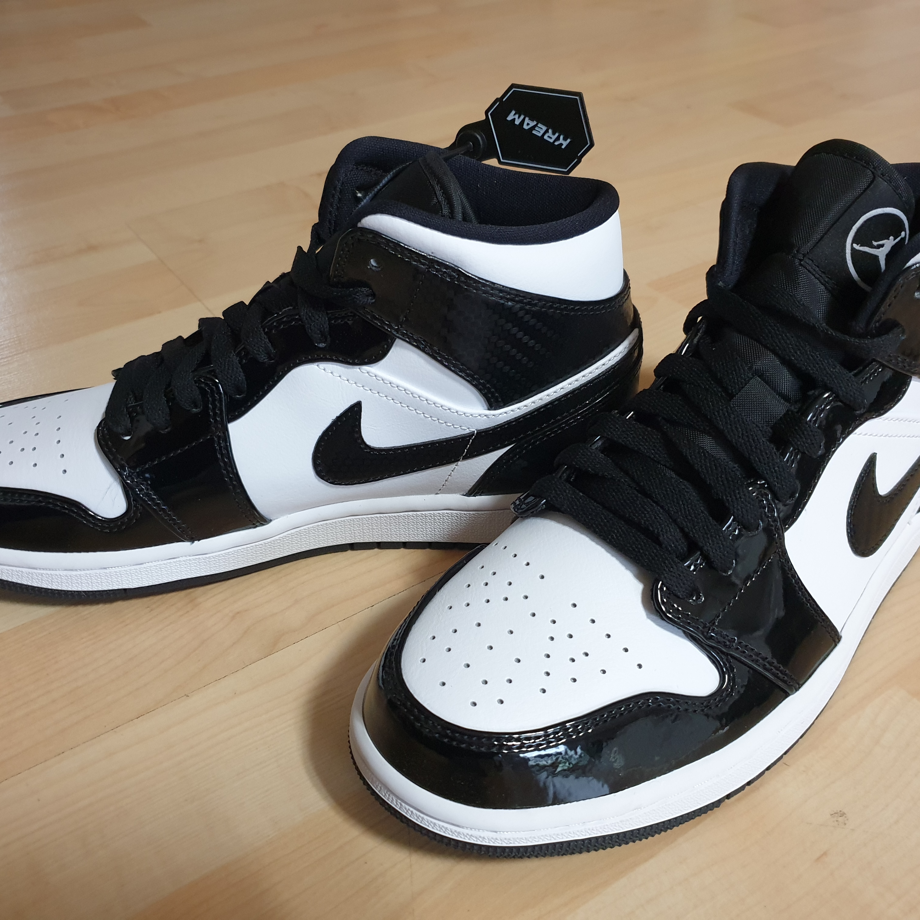 Jordan 1 Mid SE ASW Black 착용 스타일 - 2