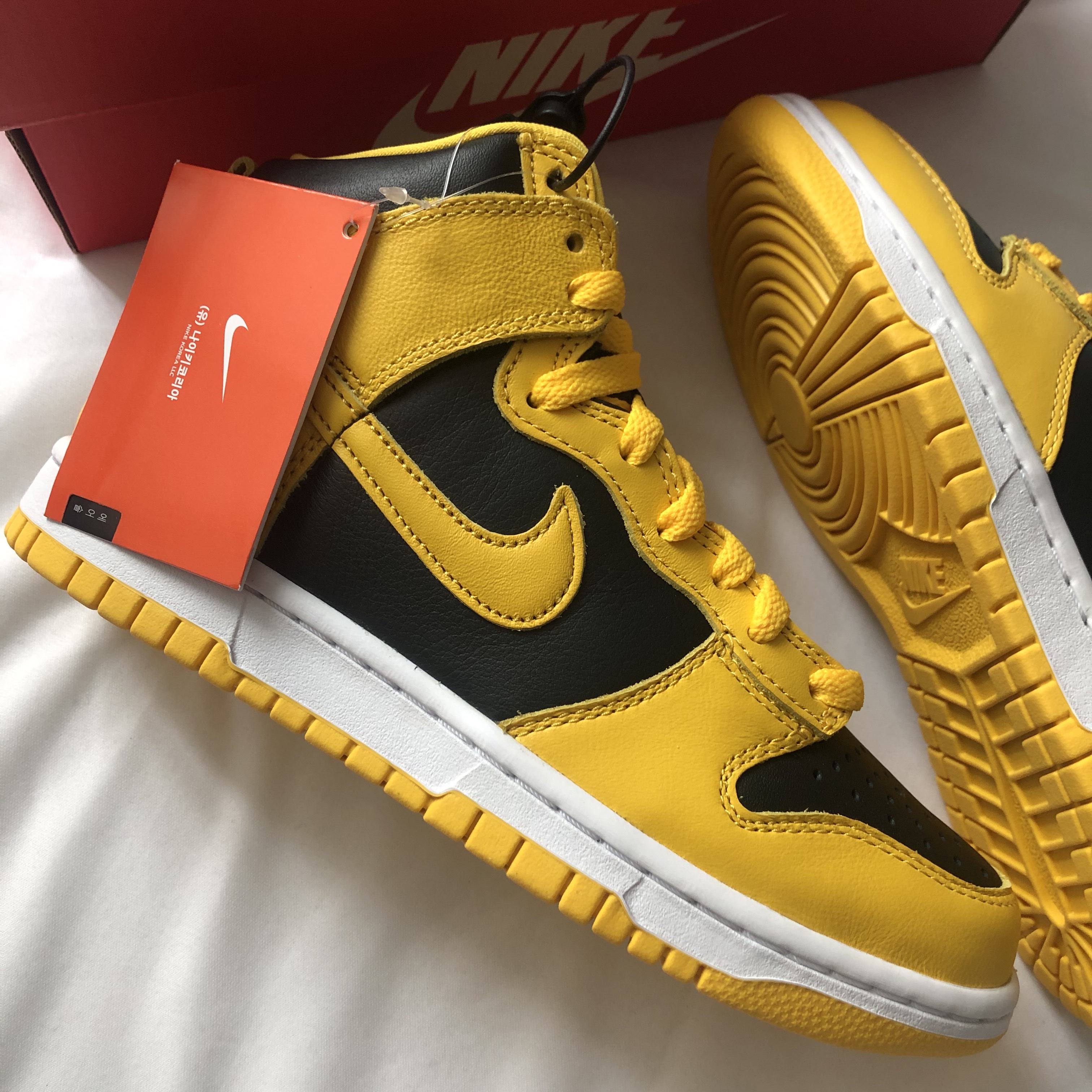 Nike Dunk High SP Varsity Maize 착용 스타일 - 2