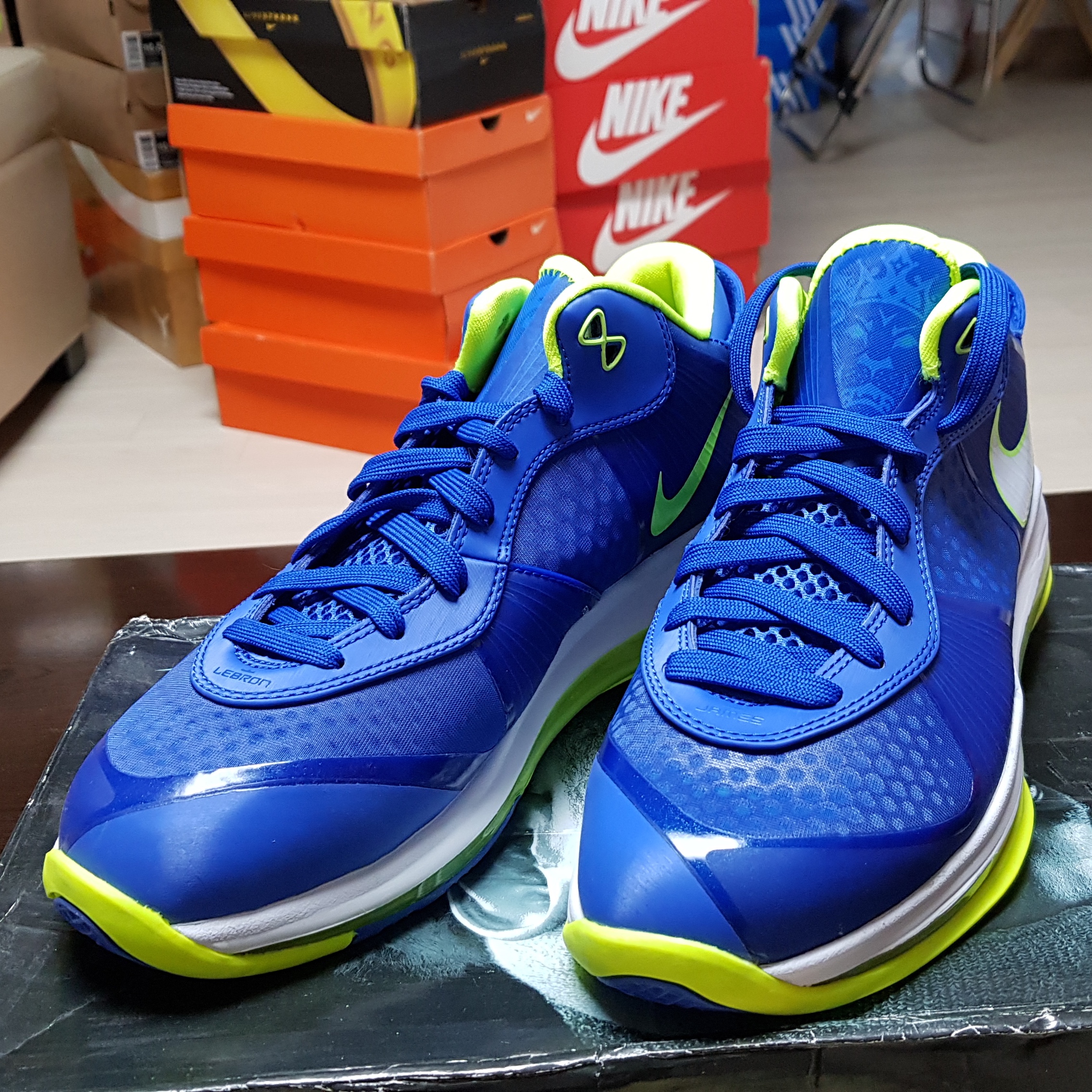 Nike LeBron 8 V/2 Low Sprite 착용 스타일