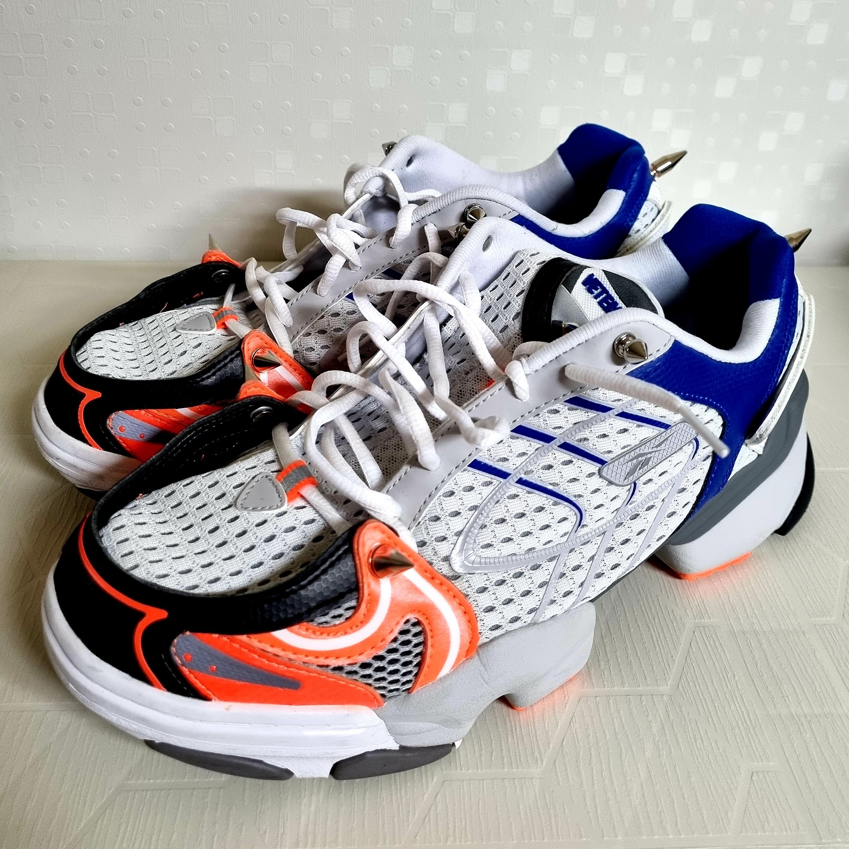 Reebok x Vetements Spike Runner 400 Royal Orange 착용 스타일