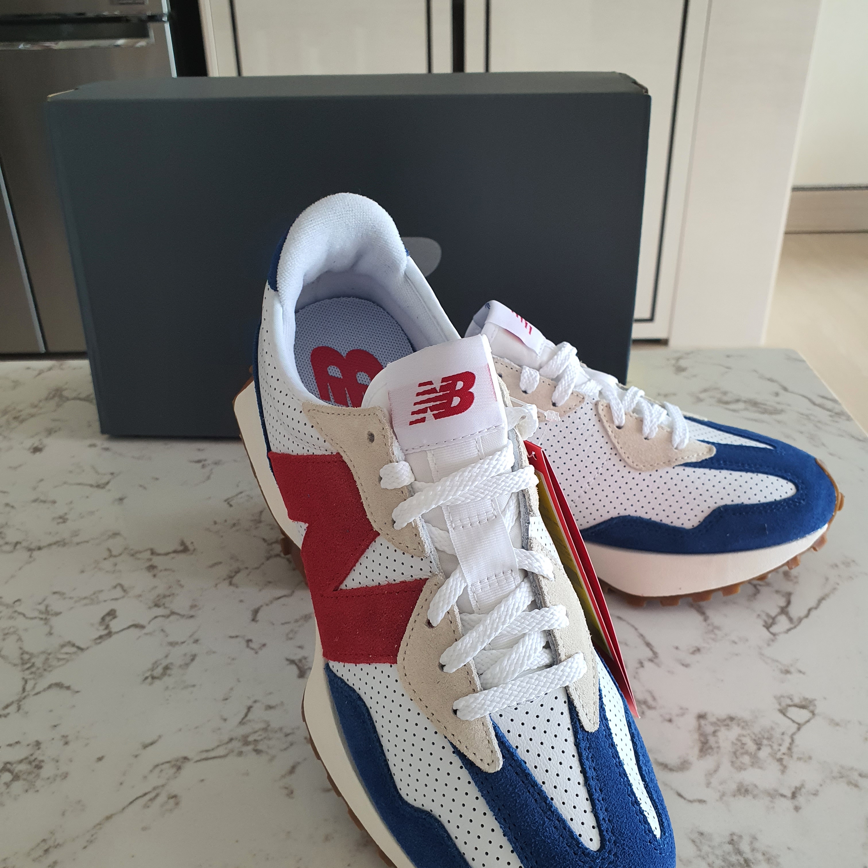 New Balance 327 Blue Red - JD Sports Exclusive 착용 스타일 - 1