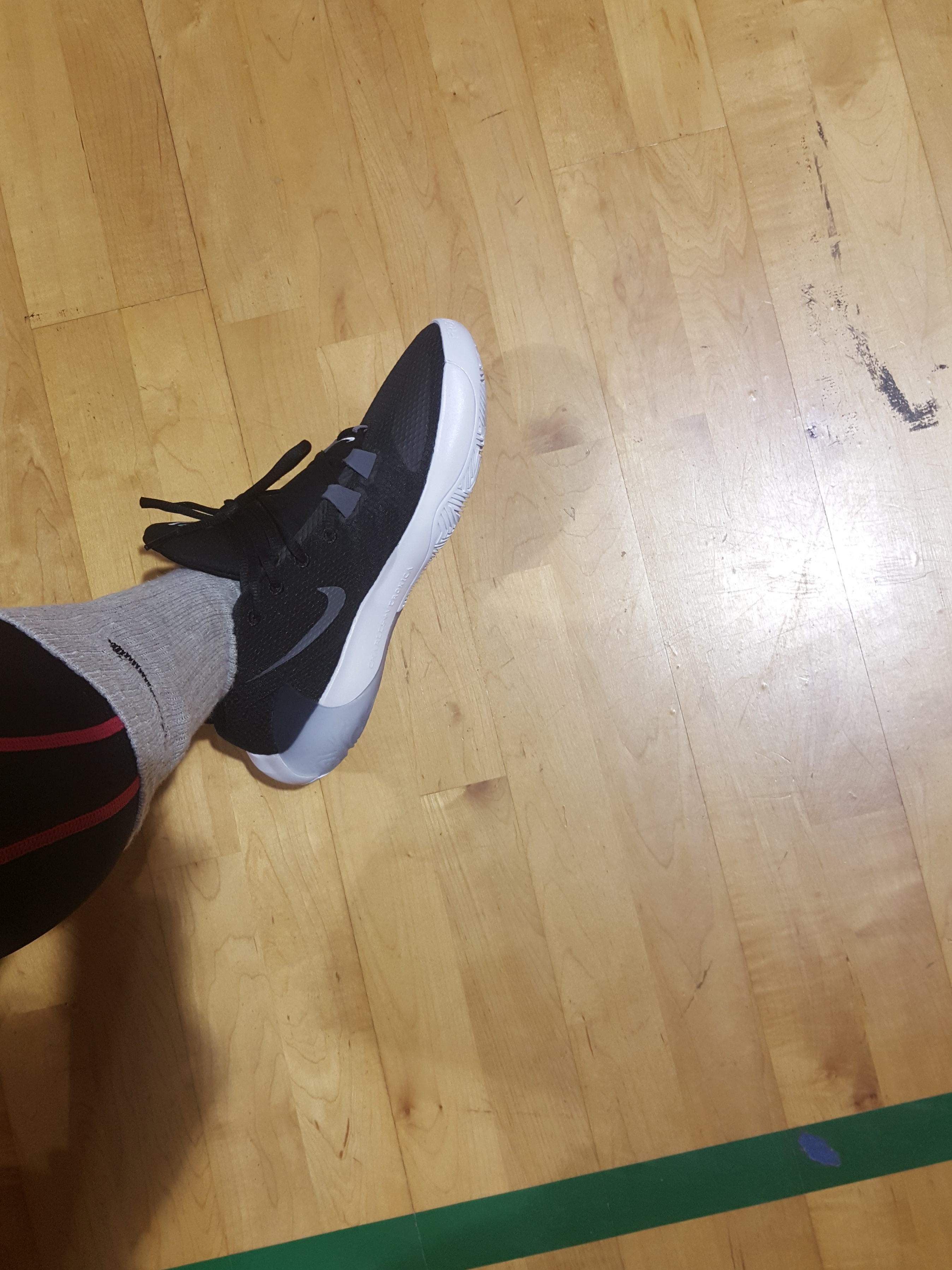 Nike Zoom Freak 1 Black White 착용 스타일 - 2