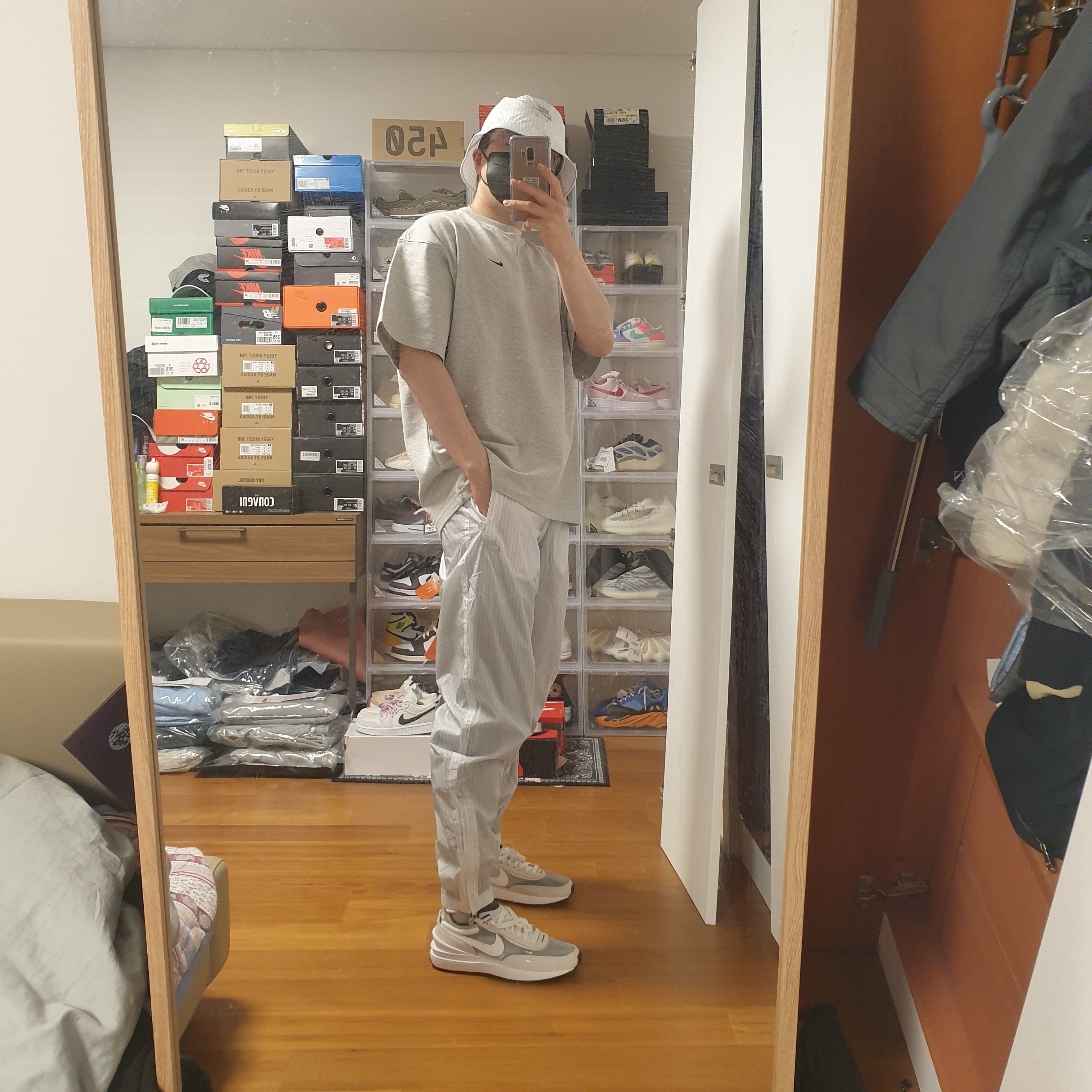 Nike x Kim Jones Bucket Hat White, Nike x Kim Jones Oversized T-Shirt Grey Heather - US/EU 착용 스타일 - 3