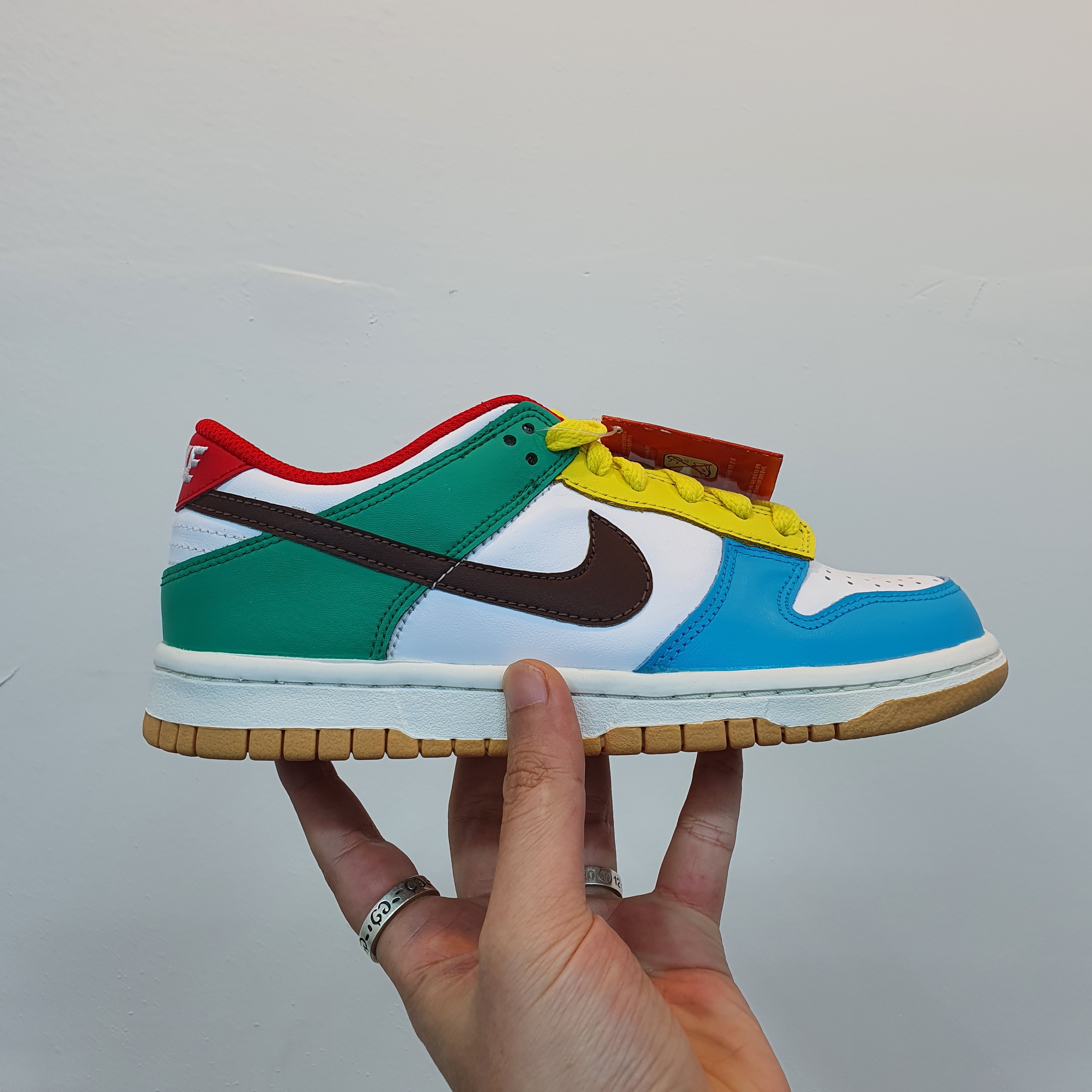 (GS) Nike Dunk Low SE Free.99 White 착용 스타일