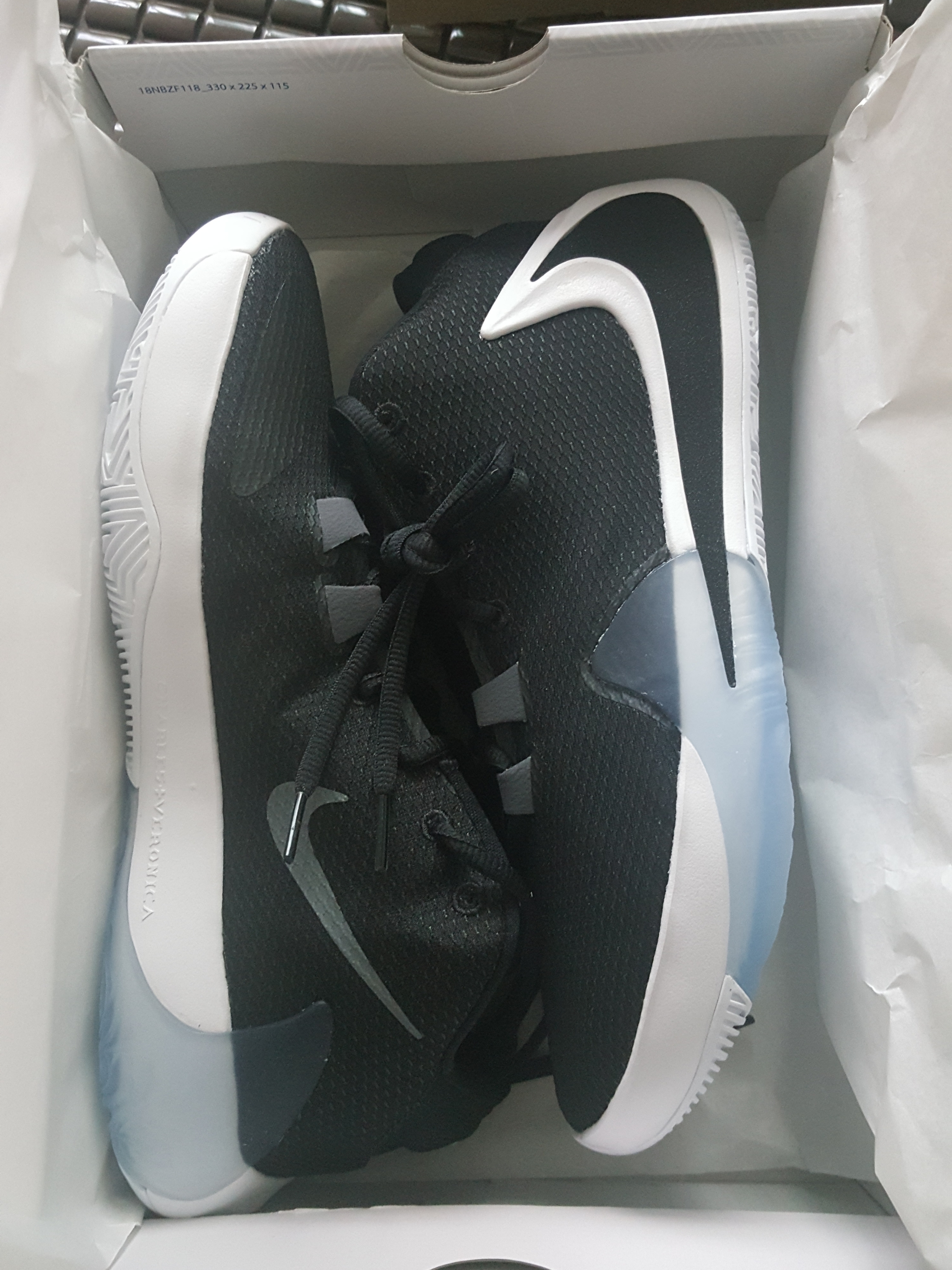 Nike Zoom Freak 1 Black White 착용 스타일 - 1