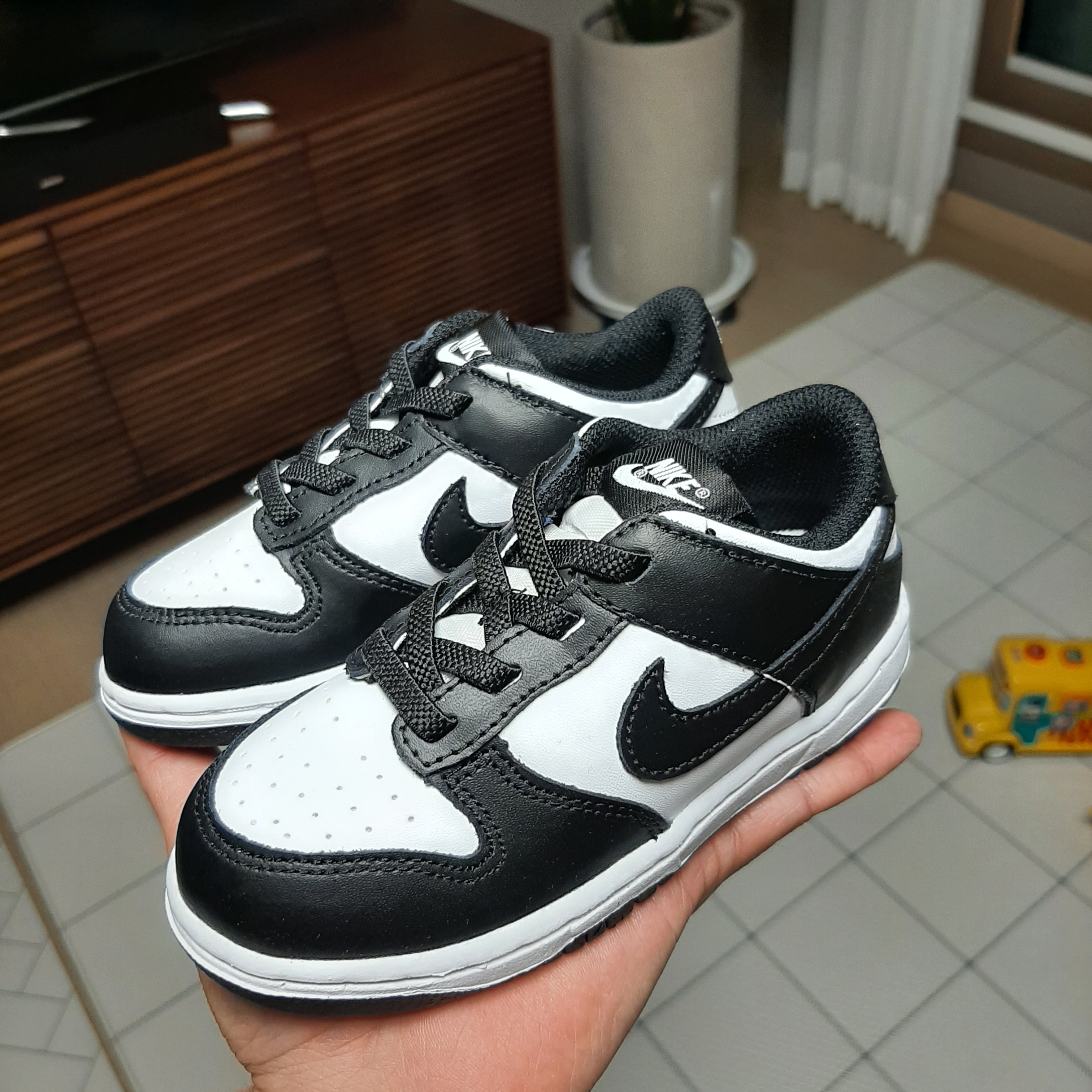 (TD) Nike Dunk Low Black 착용 스타일 - 1