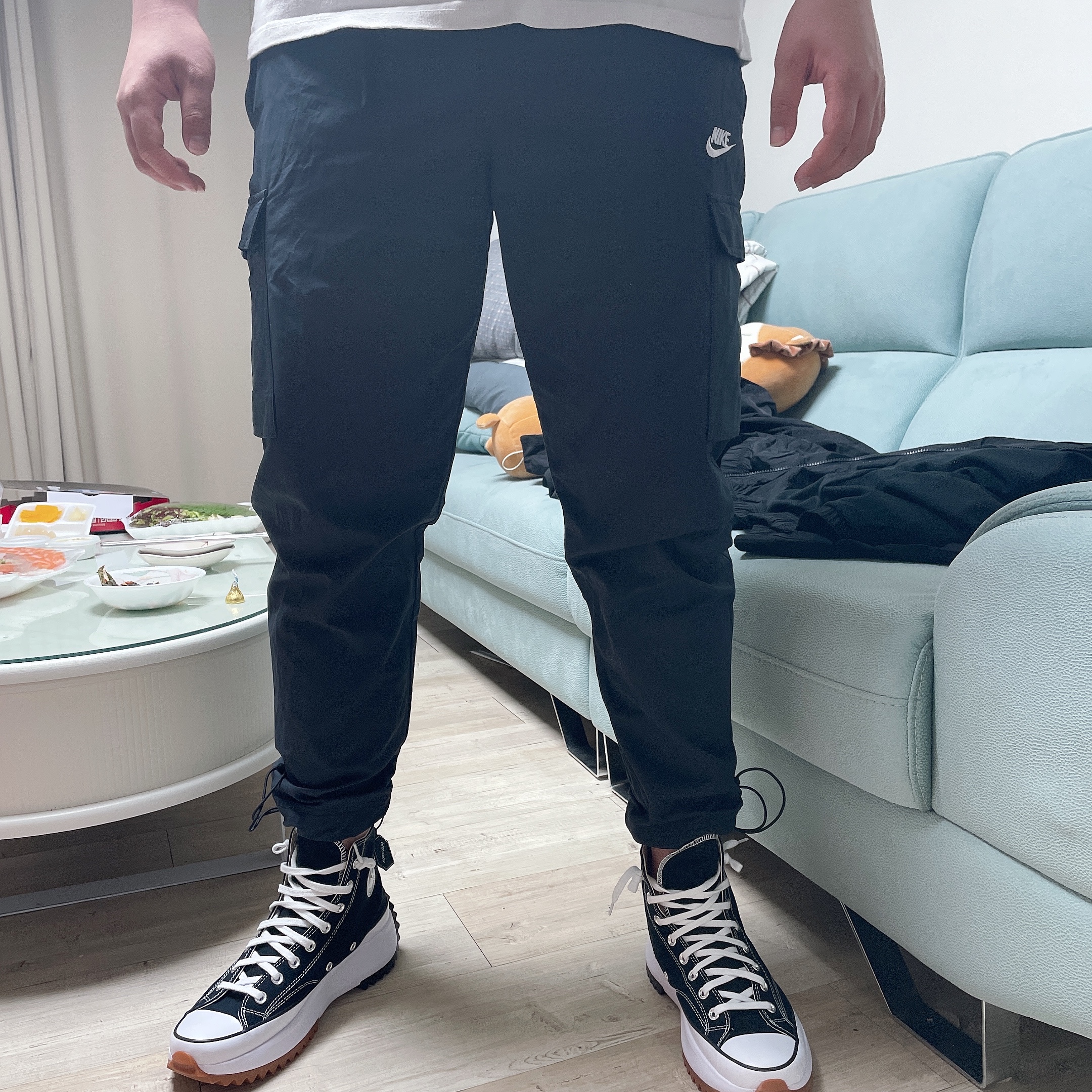 Converse Run Star Hike Hi Black White Gum 착용 스타일