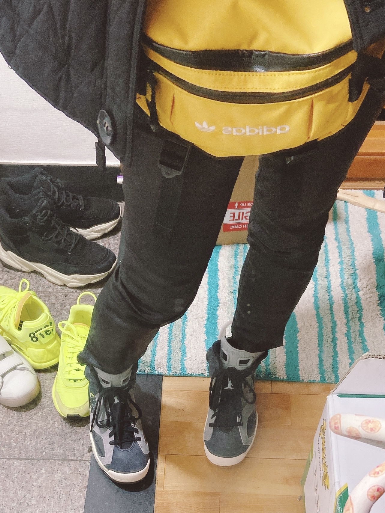 (W) Jordan 6 Retro Tech Chrome 착용 스타일