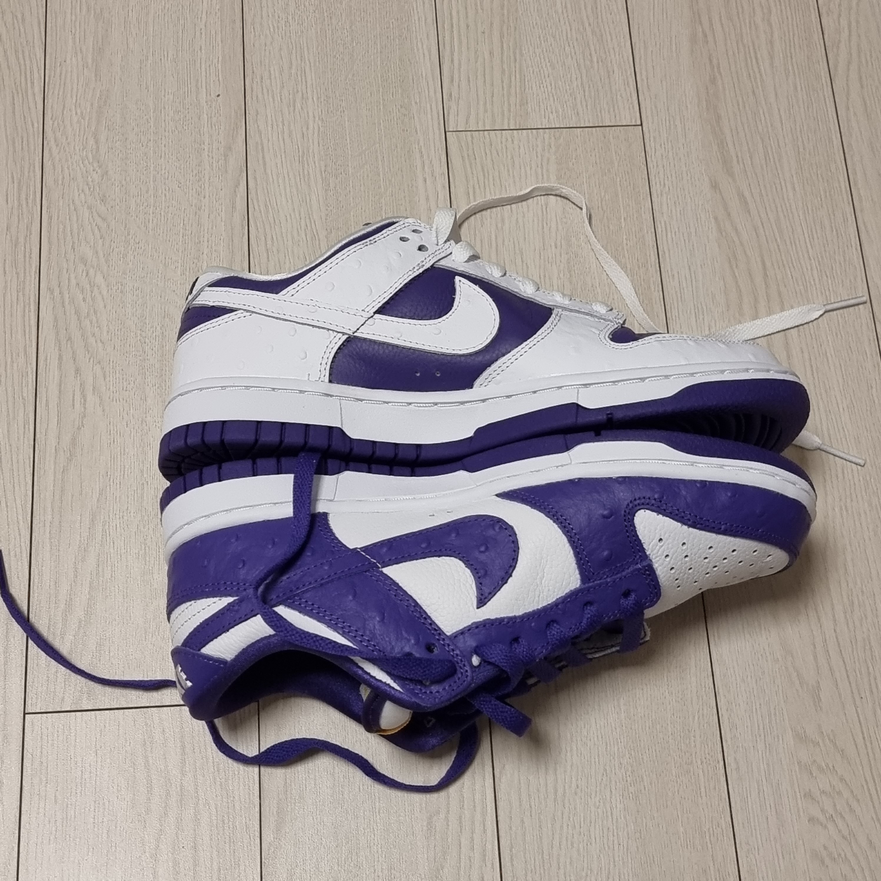(W) Nike Dunk Low SE Flip 착용 스타일 - 1