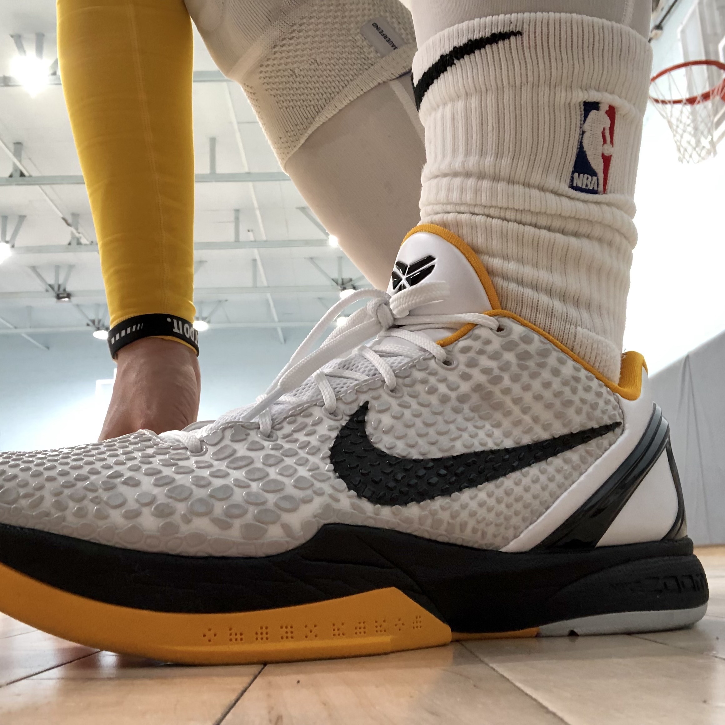 Nike Kobe 6 Protro White Del Sol 착용 스타일
